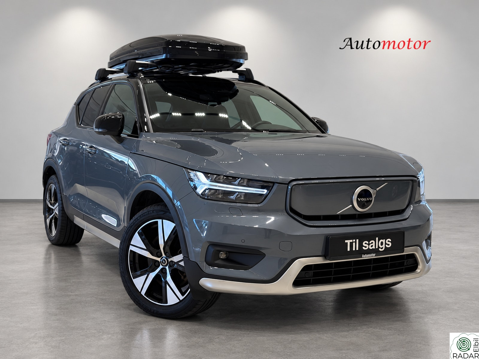 VOLVO XC40 P8 4X4/408HK/Skinn/Pano/ACC/360/H&K/DAB/Varmepumpe/Krok