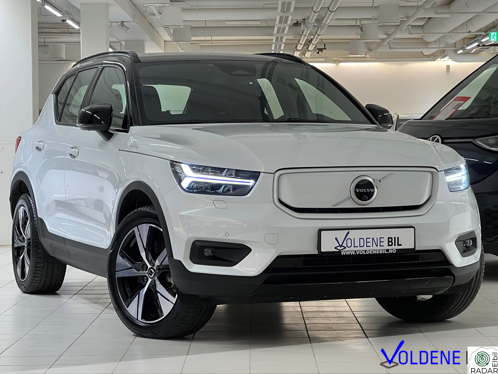 VOLVO XC40 P8 AWD 408HK //360 KAMERA-AD.CRUISE-OPPV.RATT-DELSKINN