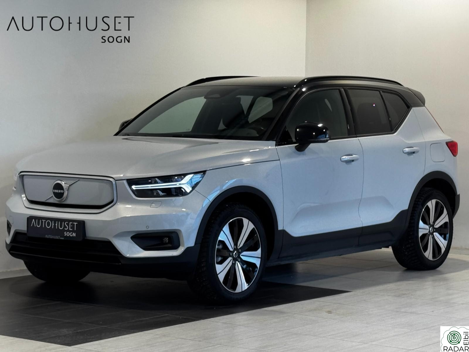 VOLVO XC40 P8 AWD 408HK-ACC-HFESTE-KAMERA-EL.SETER-EL.BAKLUKE