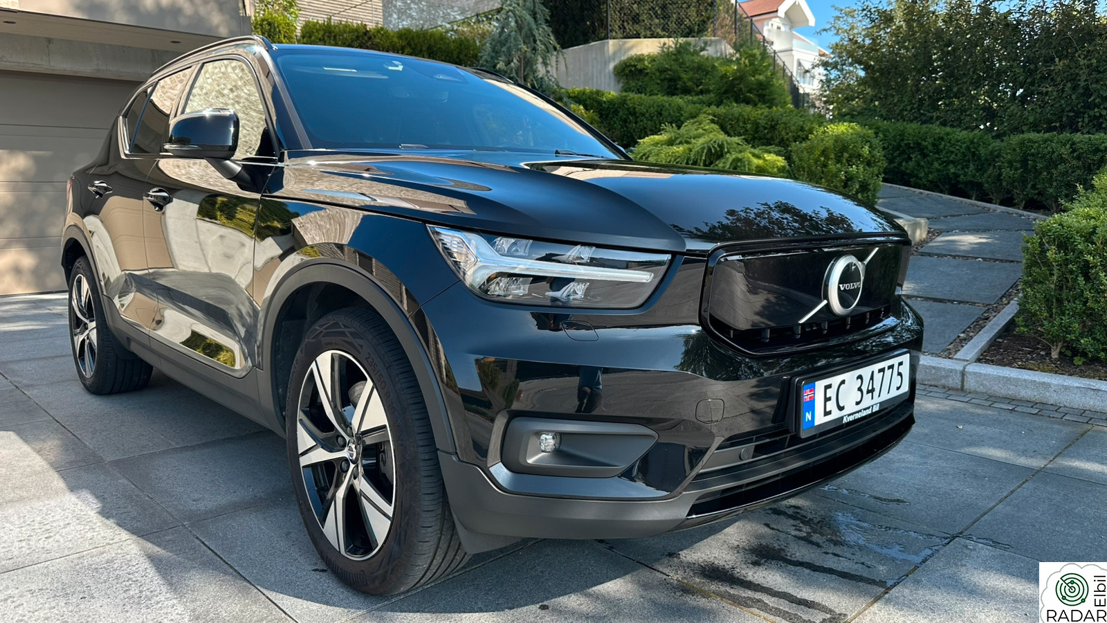 VOLVO XC40 P8 AWD Recharge, 7år Volvo select, intellisafe. Harmann