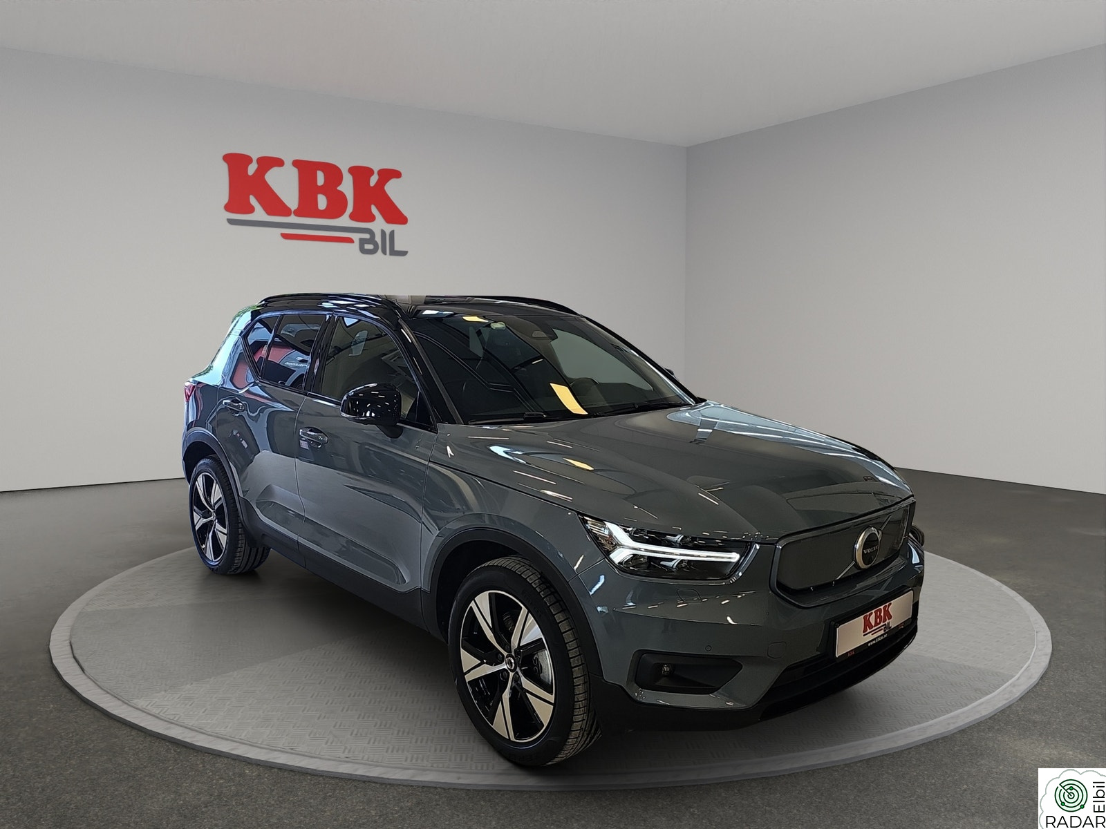 VOLVO XC40 P8|AWD|Pro|1eier|Lav Kilometer|Panorama|360°|Skinn|ACC+