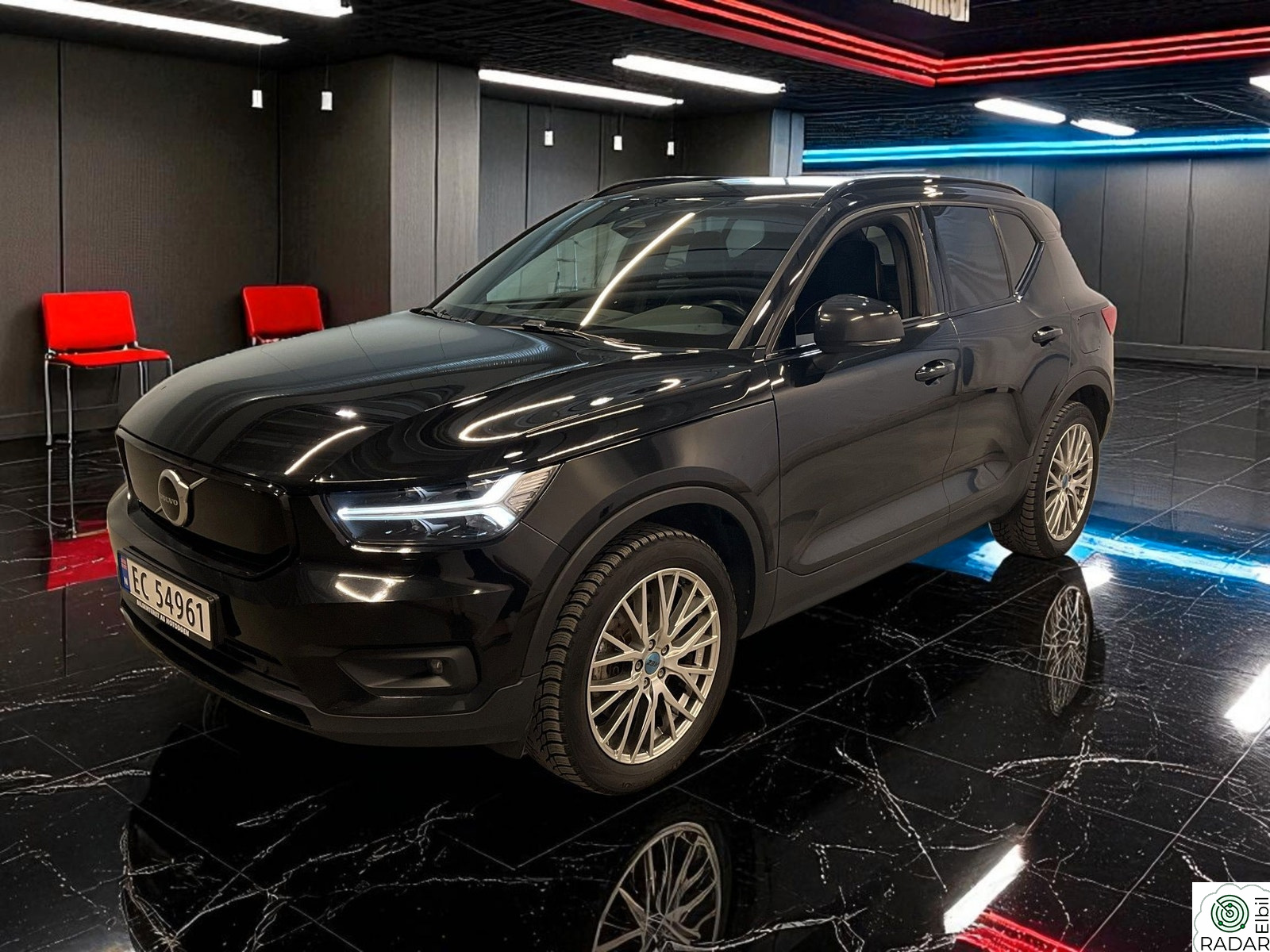 VOLVO XC40 RECHARGE P8 AWD+KROK+LYSPAKKE+NY EU+Intellisafepakke