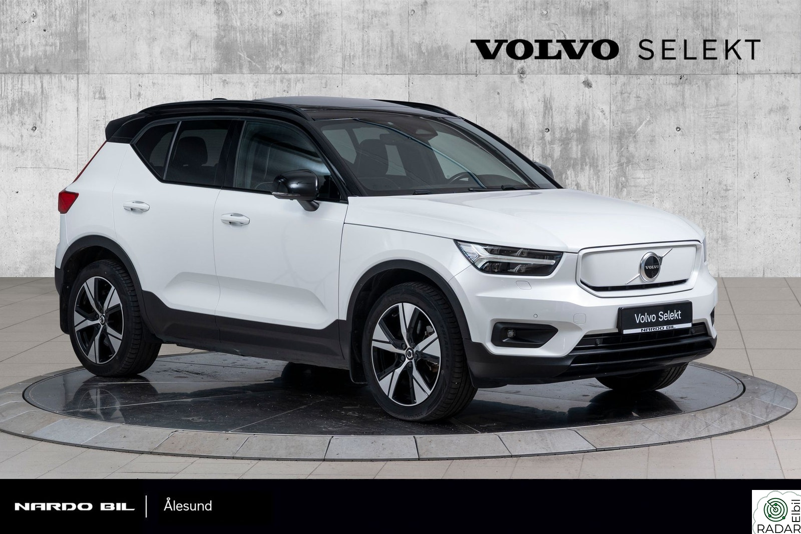 VOLVO XC40 Twin | 360 | H&K | Pano | Krok | +++