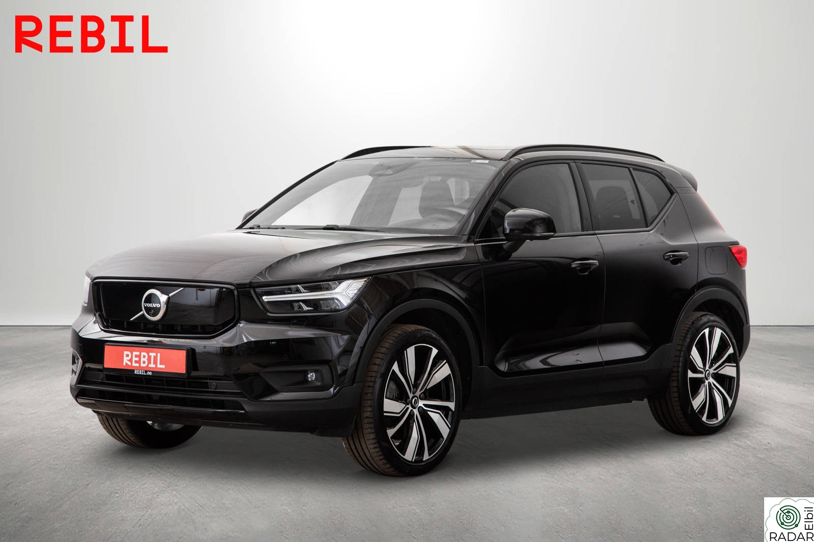 VOLVO XC40 P8/400km WLTP/360Kam/H&K/El.sete/Skinn/CarPlay/Krok/AWD