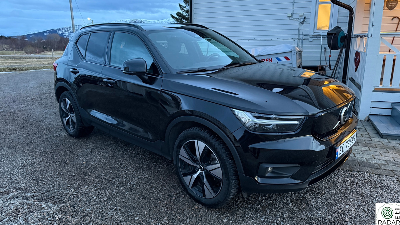 VOLVO XC40 Recharge Twin 408hk AWD Pro