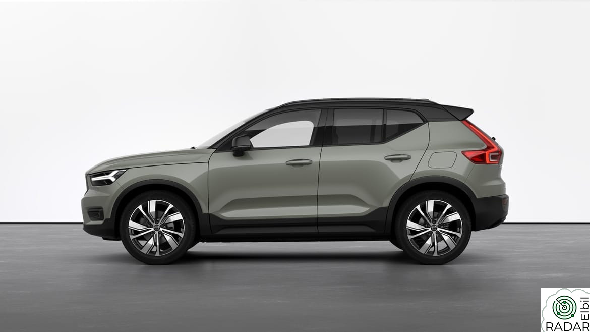 VOLVO XC40 Recharge P8 - Hengerfeste, H&K, 360°