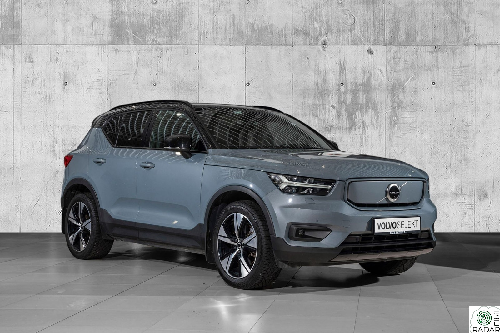 VOLVO XC40 2021 P8 /KROK/V.Pumpe/H&K/360/El.seter/