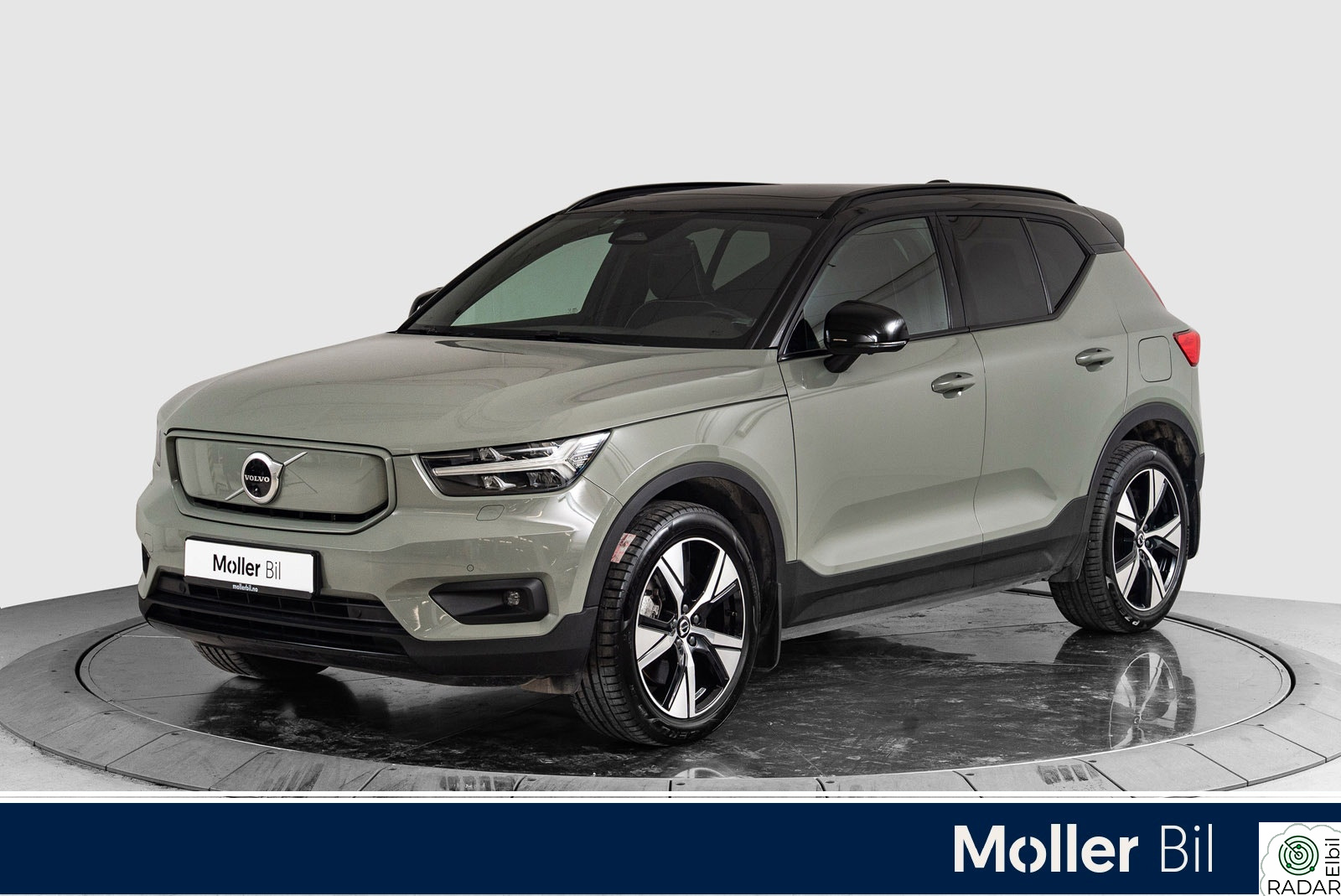 VOLVO XC40 P8 AWD Recharge - Pano, H&K, R.Kam, Krok, Navi