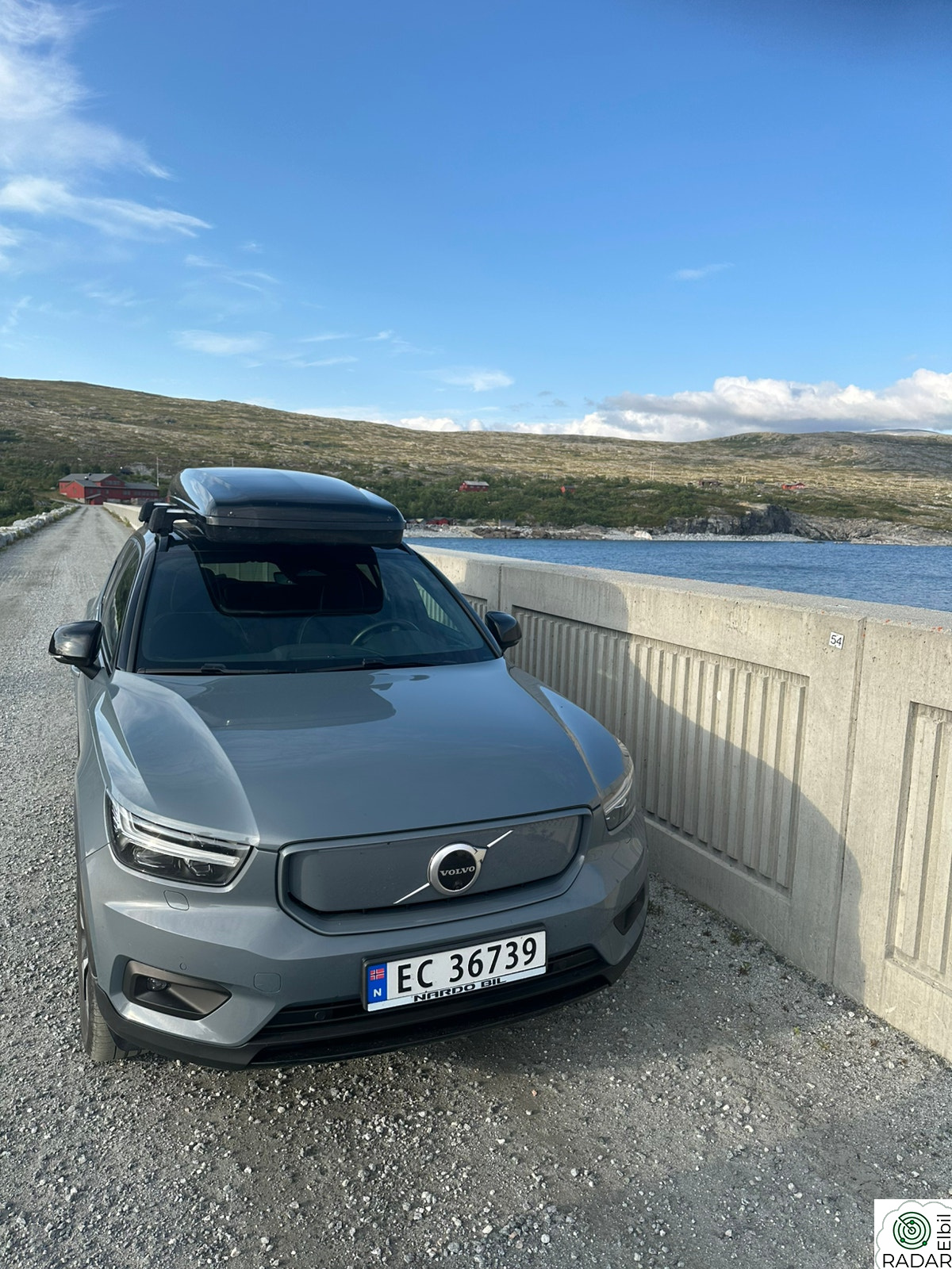 VOLVO XC40 P8 AWD Recharge
