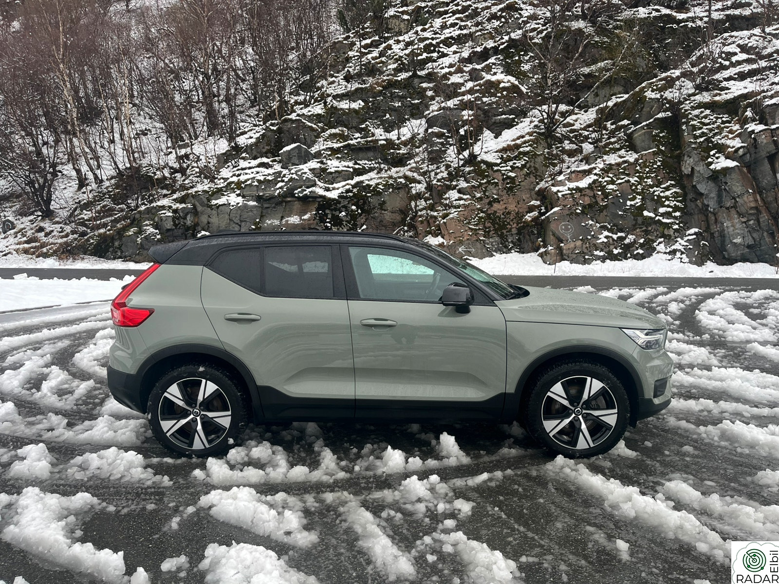 VOLVO XC40 P8 AWD Recharge