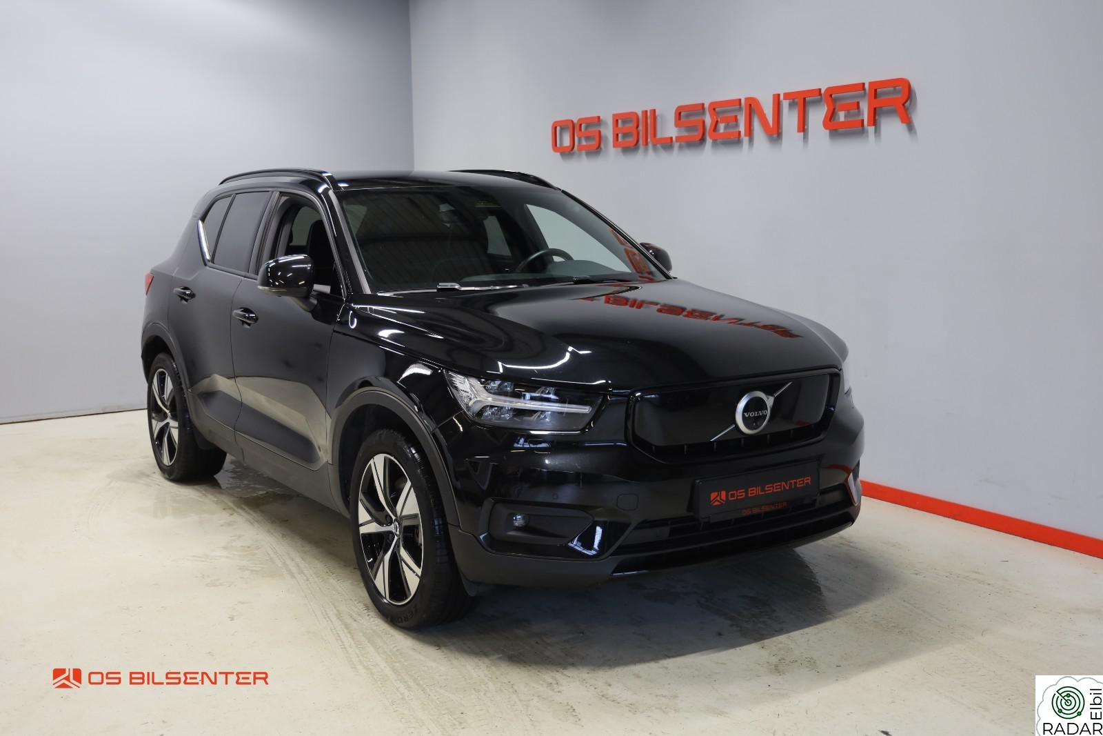 VOLVO XC40 Recharge P8 Pure 360Kam,H.Feste,H&K,Varmepumpe, 1 Eier