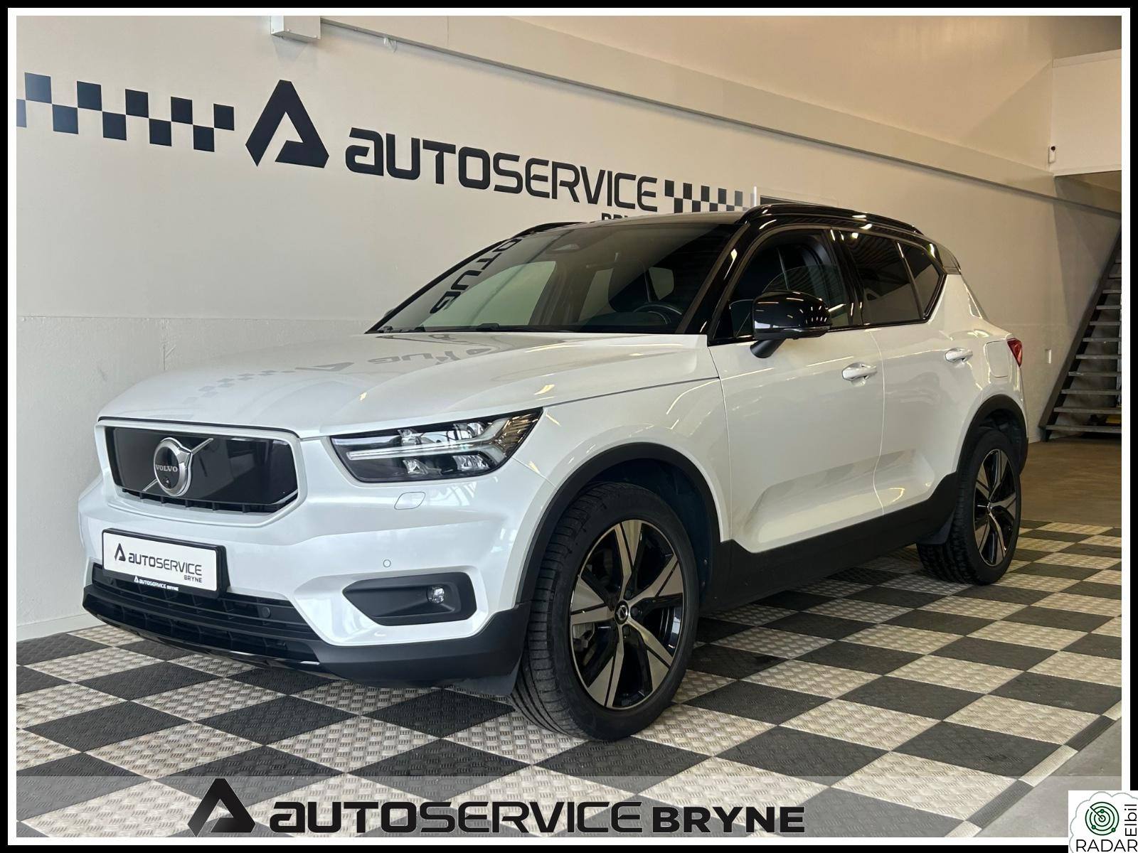VOLVO XC40 P8 Recharge AWD 408hk/Navi/360Kamera/HFeste/Adaptive C