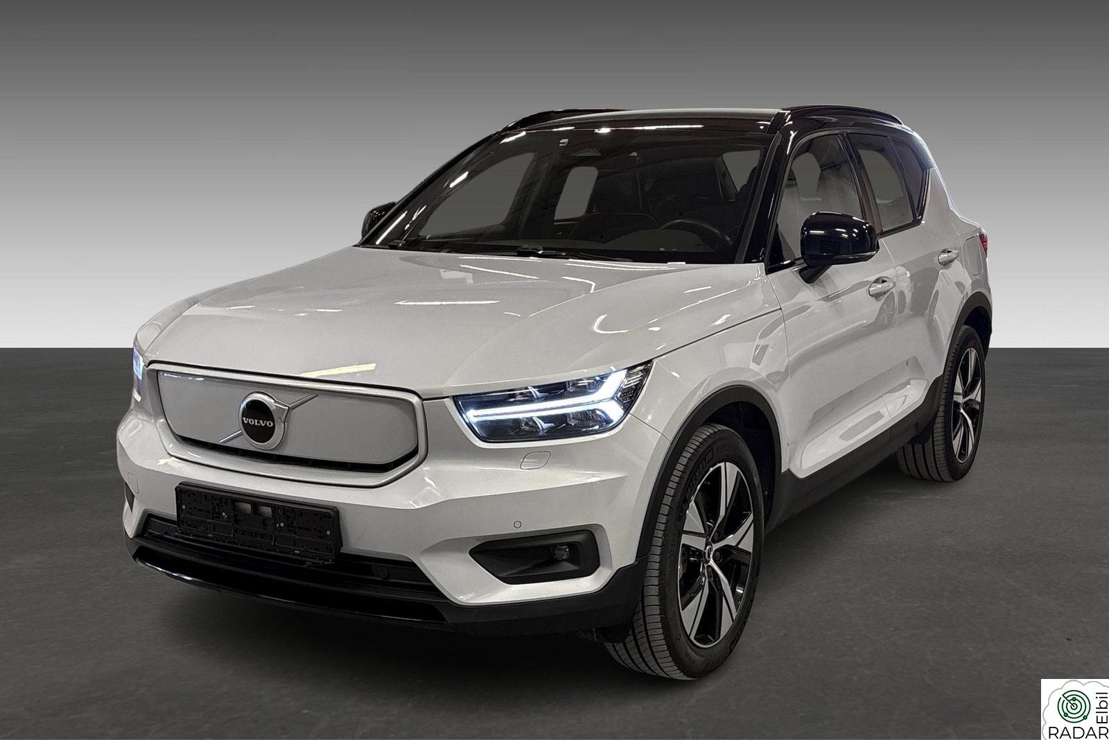 VOLVO XC40 Recharge P8 AWD, Krok, Varmepumpe, Rattvarme