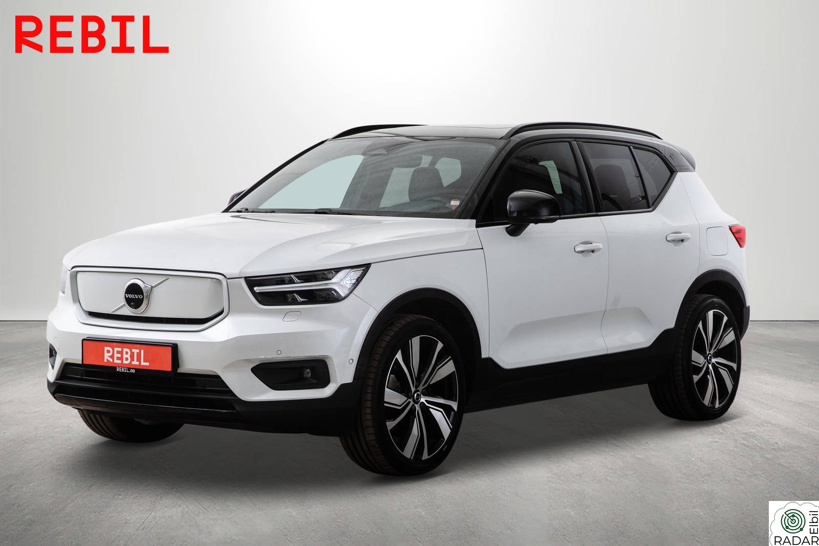 VOLVO XC40 Recharge Twin/Plus/Krok/ACC/Navi/Rkam/Carplay/BLIS/LED