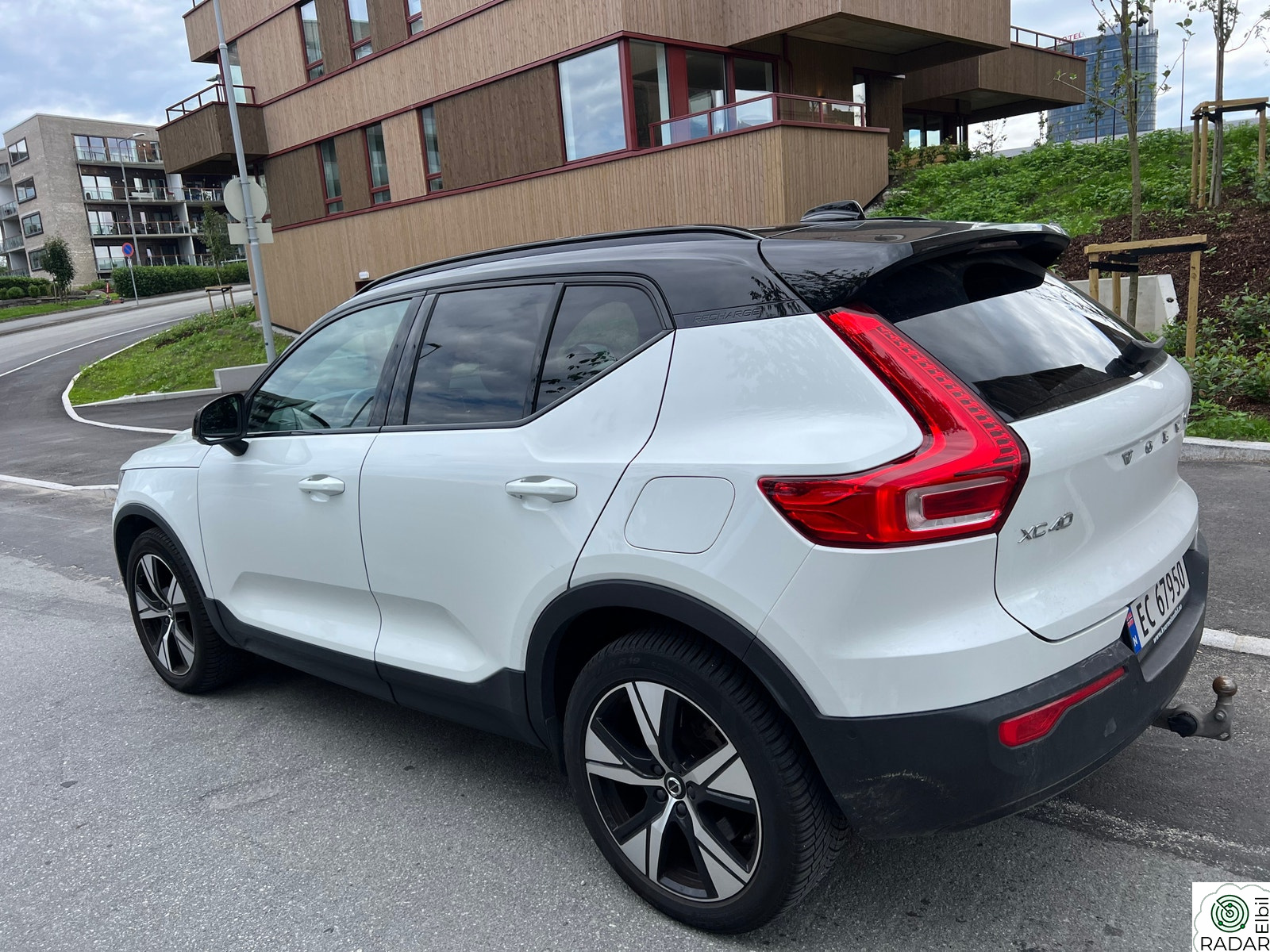 VOLVO XC40 Recharge Twin 408 hk AWD Pro