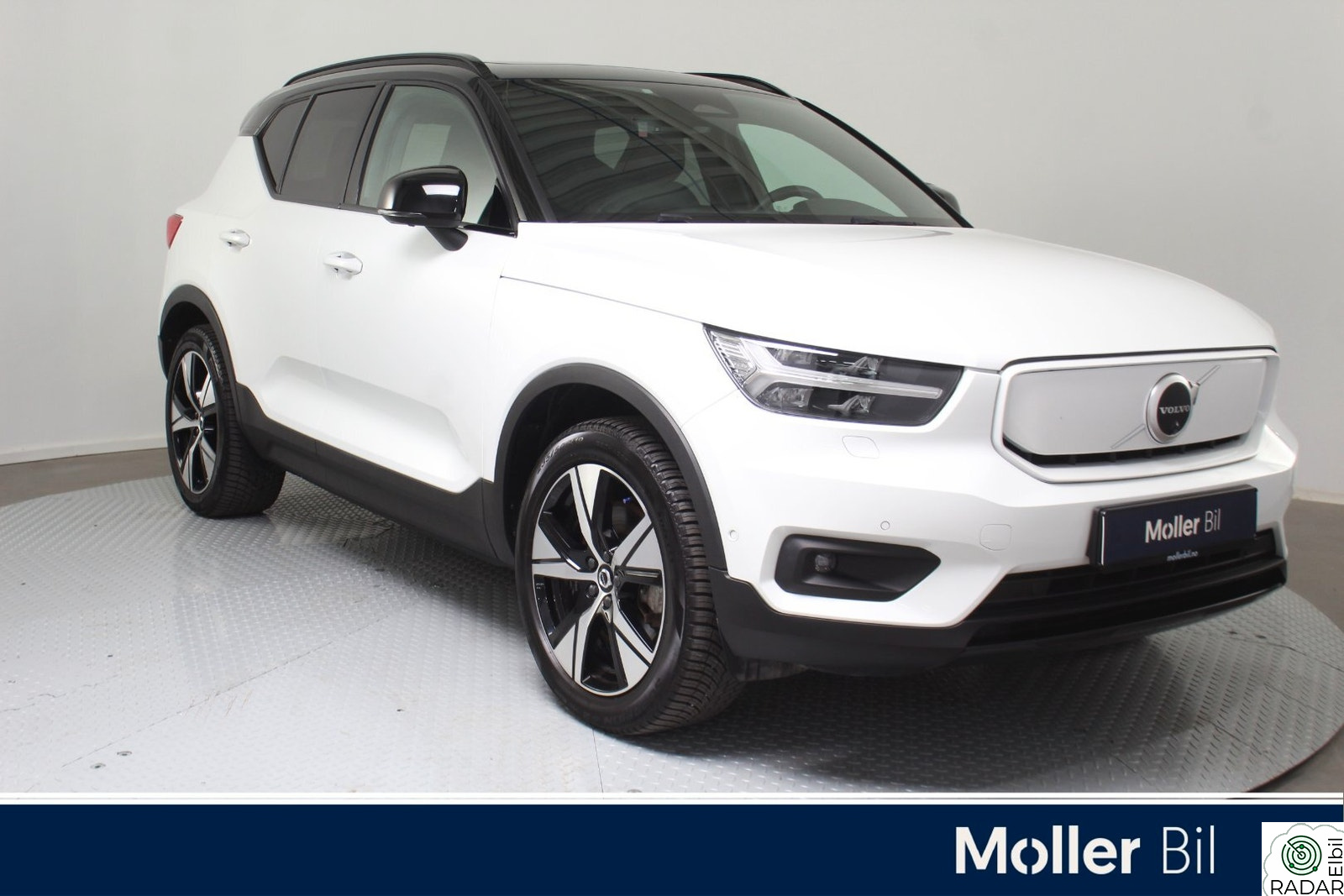VOLVO XC40 Recharge Twin 408 hk AWD Pro - 360kam, H&K, Pano, Skinn