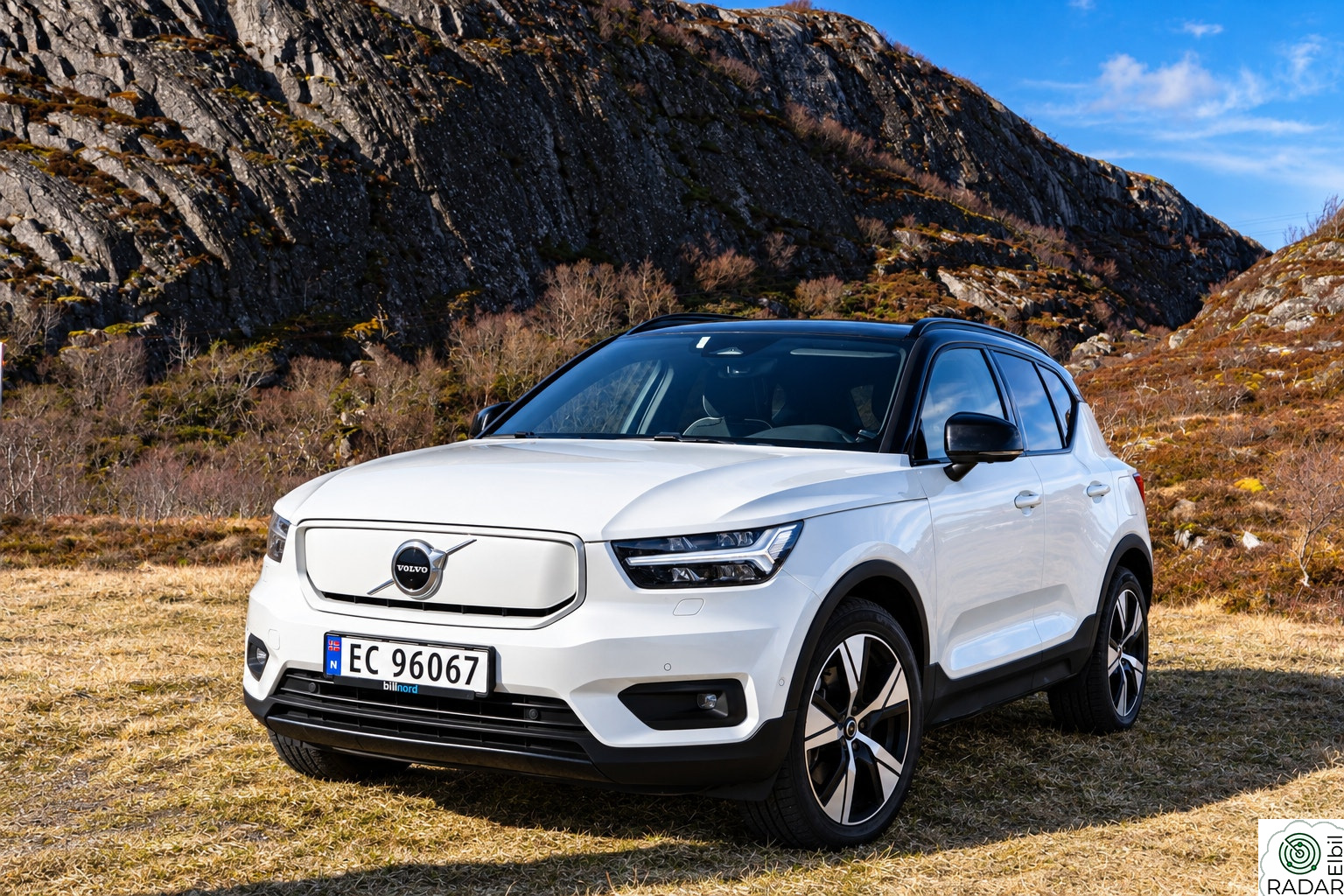 VOLVO XC40 Recharge Twin 408 hk AWD Pro