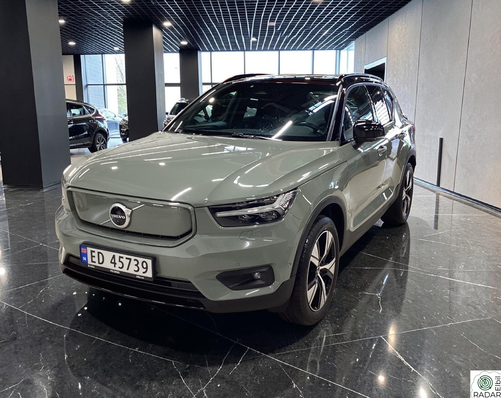 VOLVO XC40 Recharge Twin 408 hk AWD Pro+360  KAMERA+HARMAN+