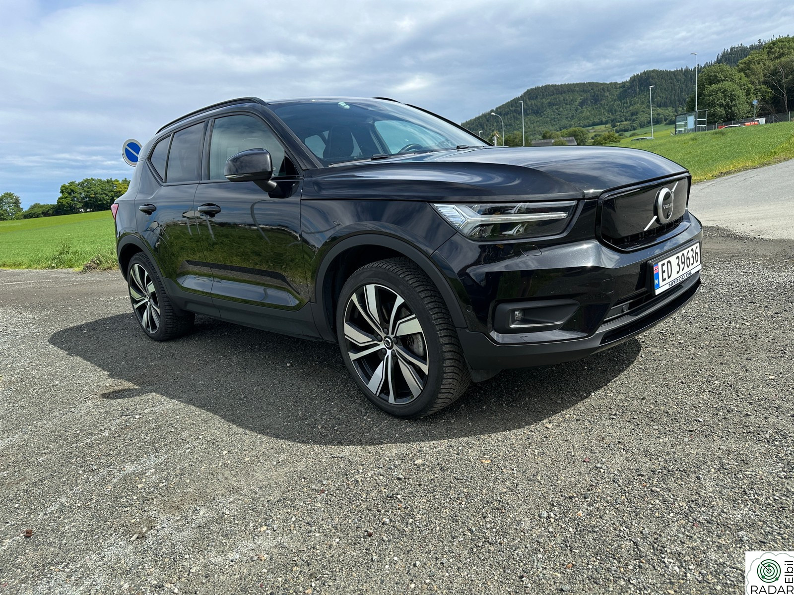 VOLVO XC40 Recharge Twin 408hk AWD