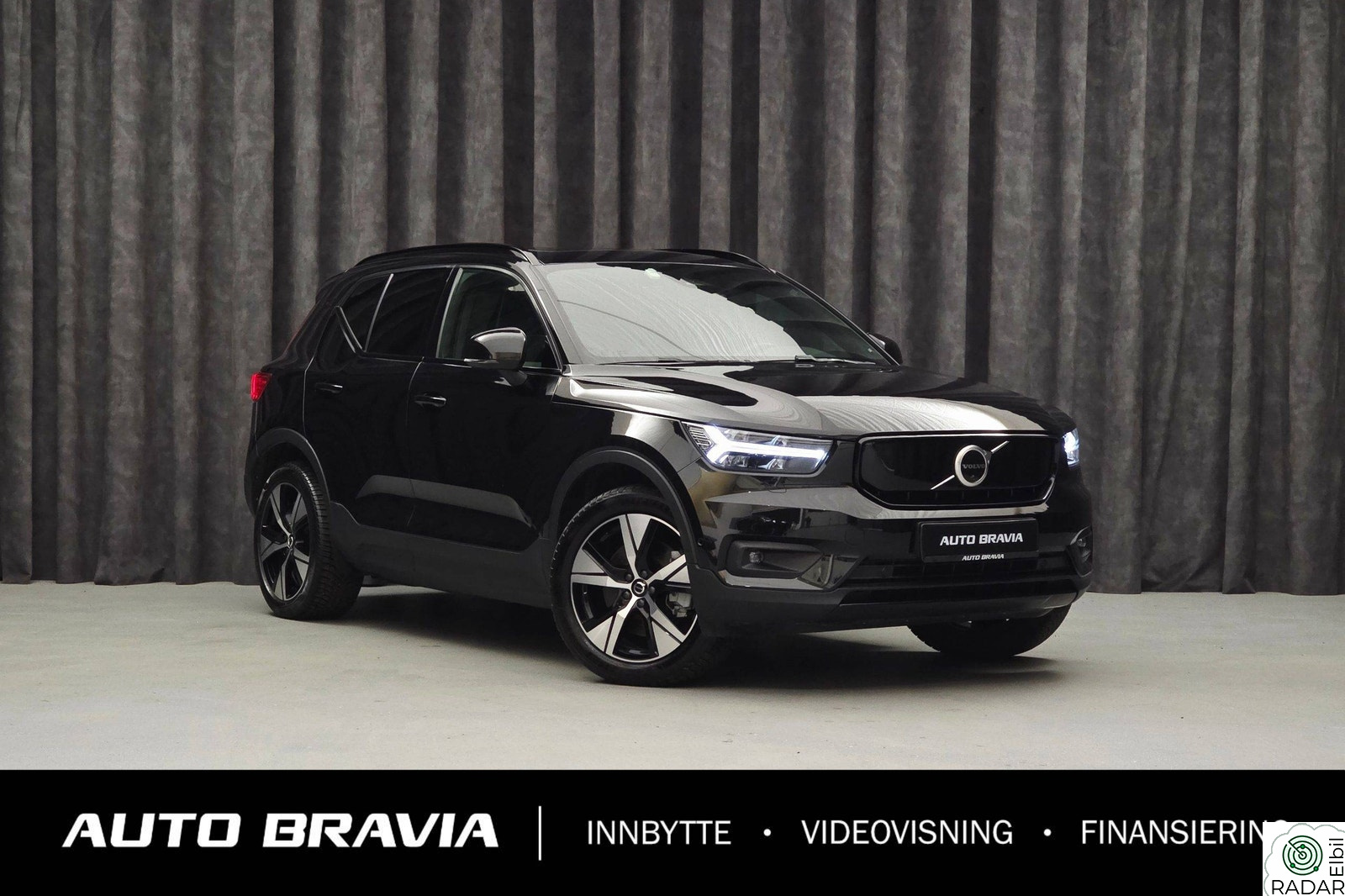 VOLVO XC40 AWD/408HK/R-DESIGN/H&K/PANO/ACC/LED/KAMERA/CARPLAY/S+V