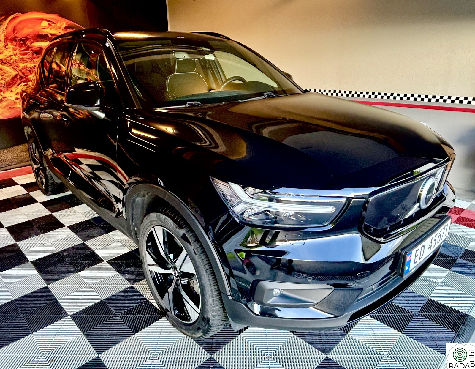 VOLVO XC40 Recharge Twin 408hk AWD Plus