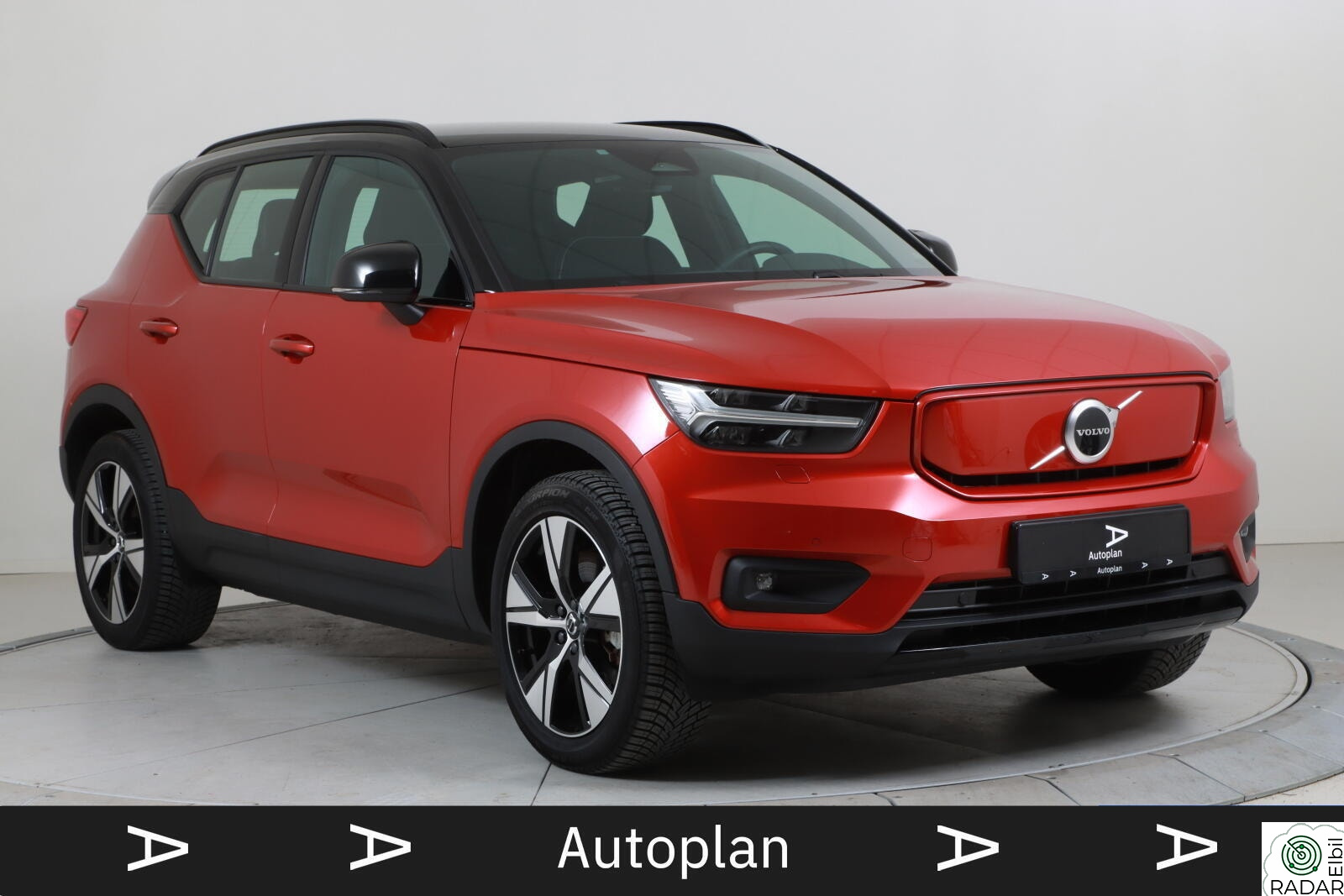 VOLVO XC40 Recharge Twin 408hk AWD Plus ACC/Krok/Kamera/Carplay