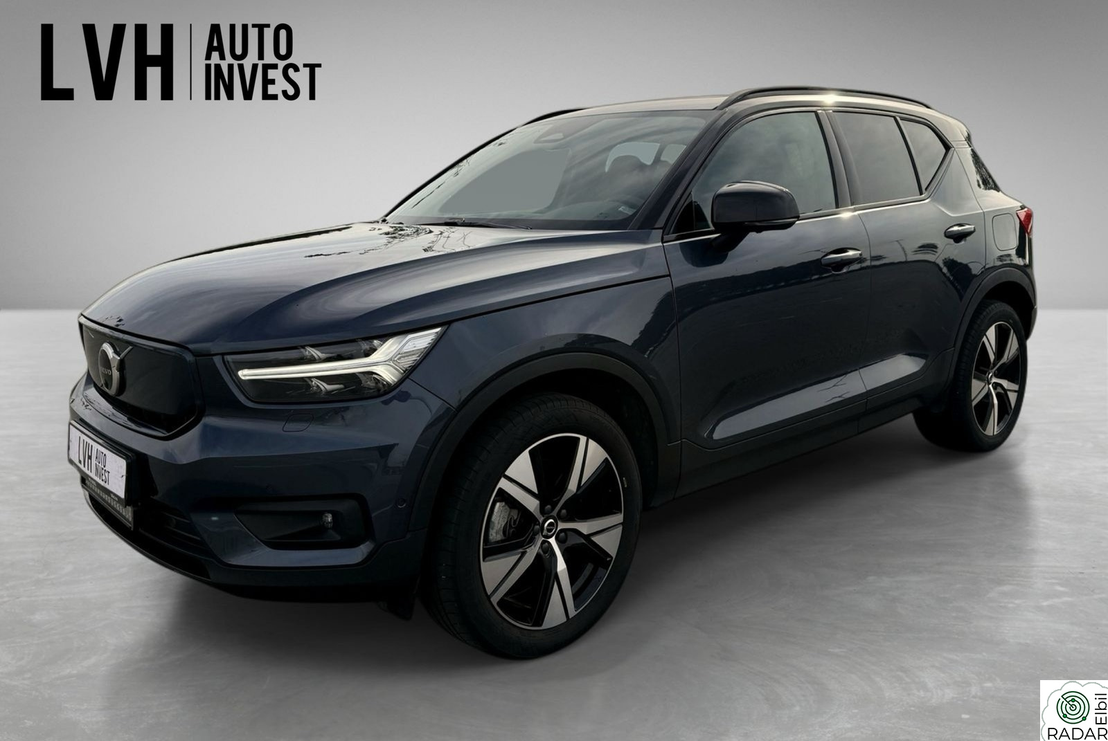 VOLVO XC40 Recharge Twin PRO 408hk AWD Topp utstyrt Skinn Krok H&K