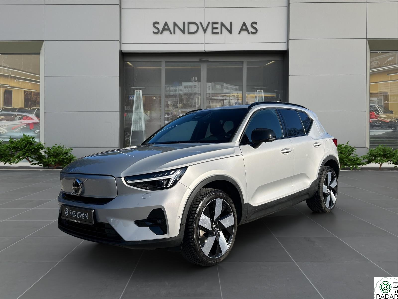 VOLVO XC40 Recharge Twin Ultimate Panorama, Hengerfeste, H&K