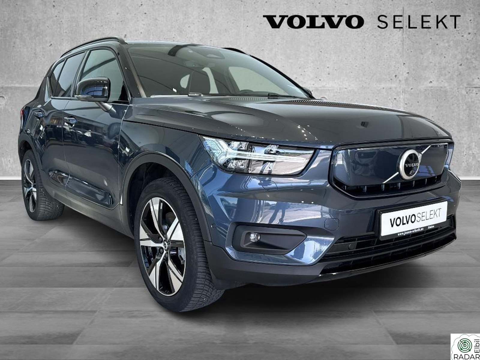 VOLVO XC40 Recharge P6 Pro FWD - 360kamera, Harman&Kardon++