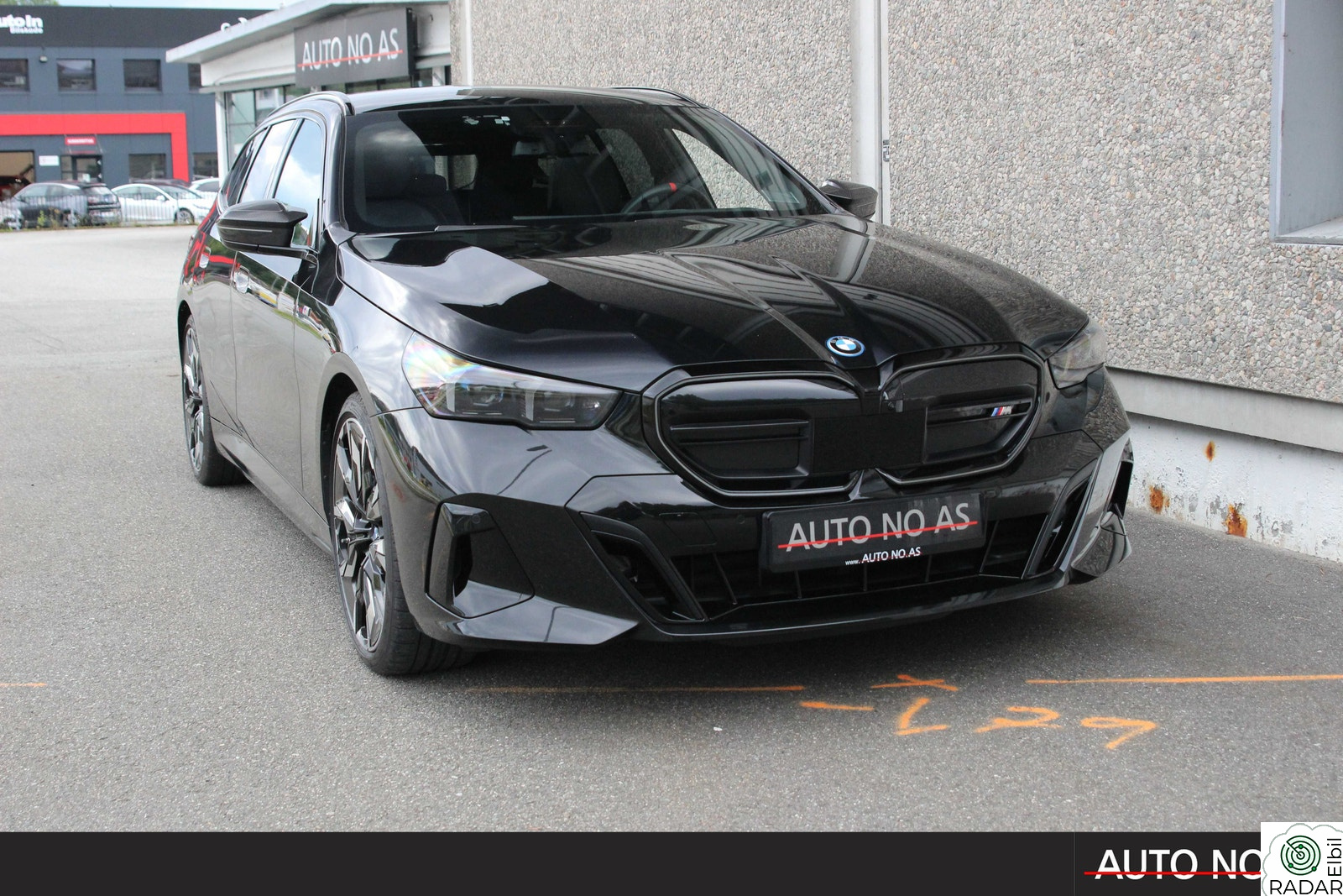 BMW i5 M60 xDrive M-Sport Pro krok Bowers & Wilkins Fully charged