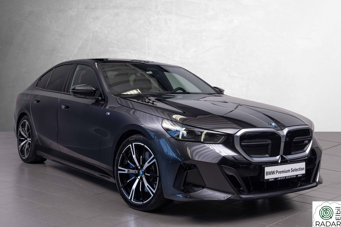 BMW i5 M60 xDrive xDrive B&W HUD