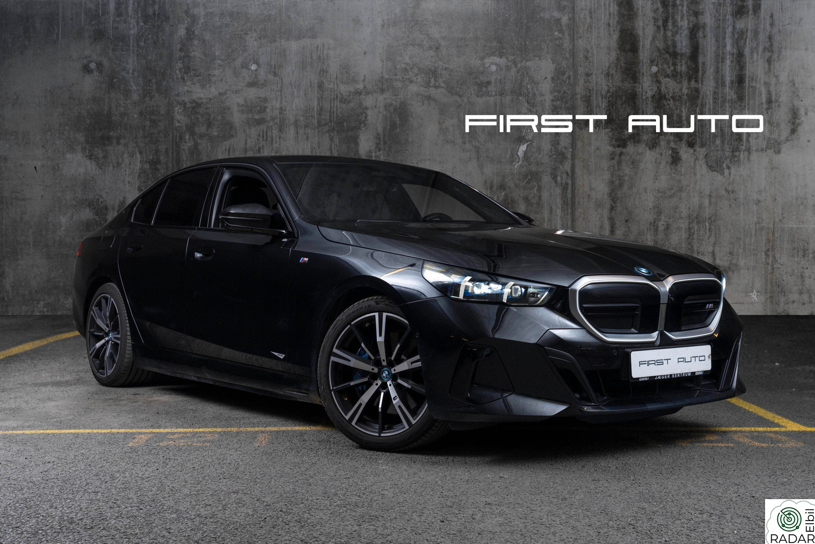 BMW i5 M60 xDrive XDRIVE MSPORT B&W KROK PANO KR 9.800,-/MND