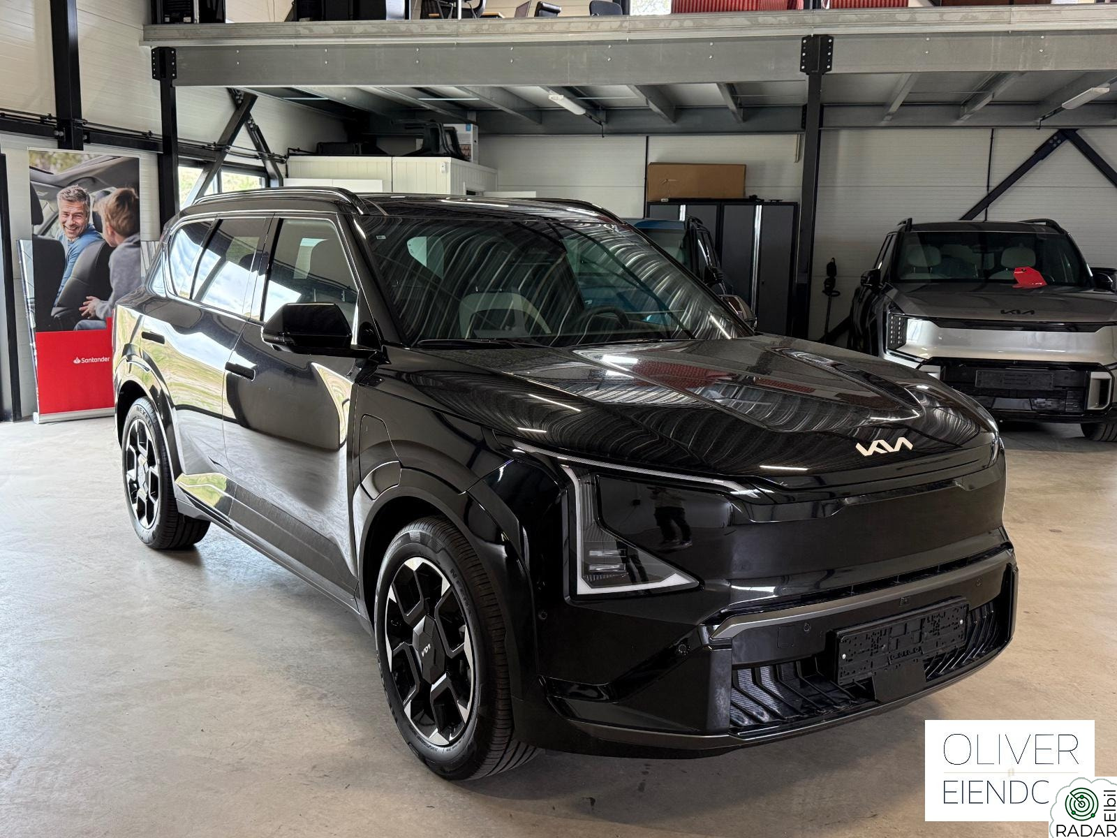 KIA EV5 GT-LINE -SOLTAK -KOMPLETTE S/V HJUL -360 KAMERA-SVART