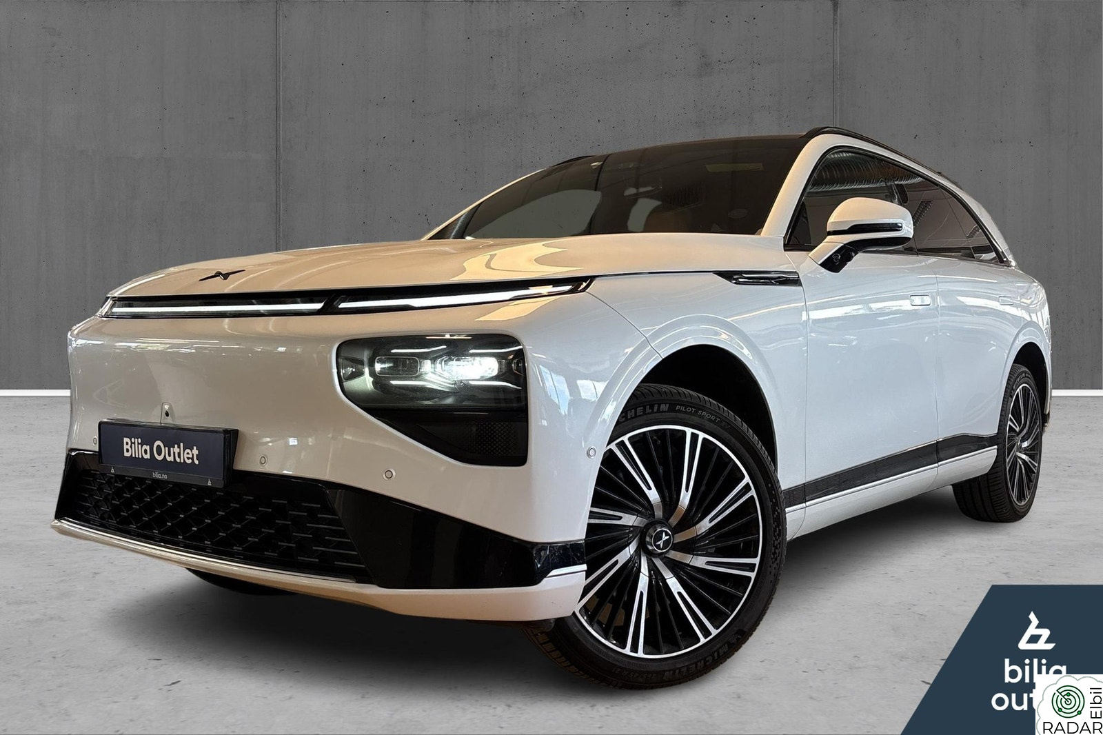 XPENG G9 Performance Premium 551hk Luftfjæring, Massasje, SoftC