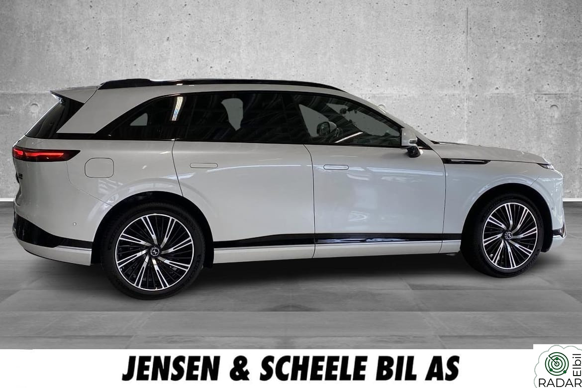 XPENG G9 Performance. Long Range AWD. L-fjæring, 360, Glasstak.