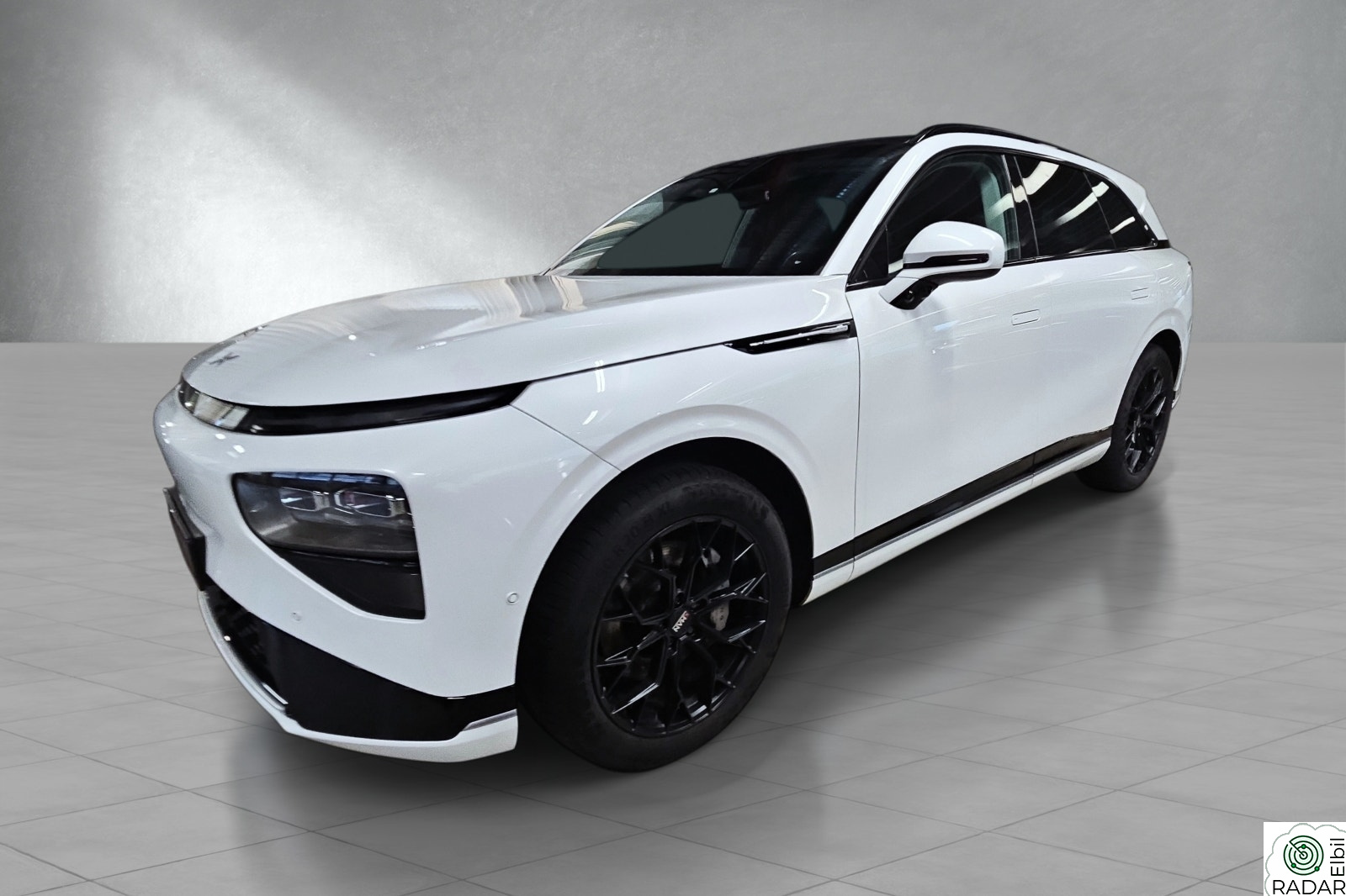 XPENG G9 SR RWD Premium&Audio Pack -KROK