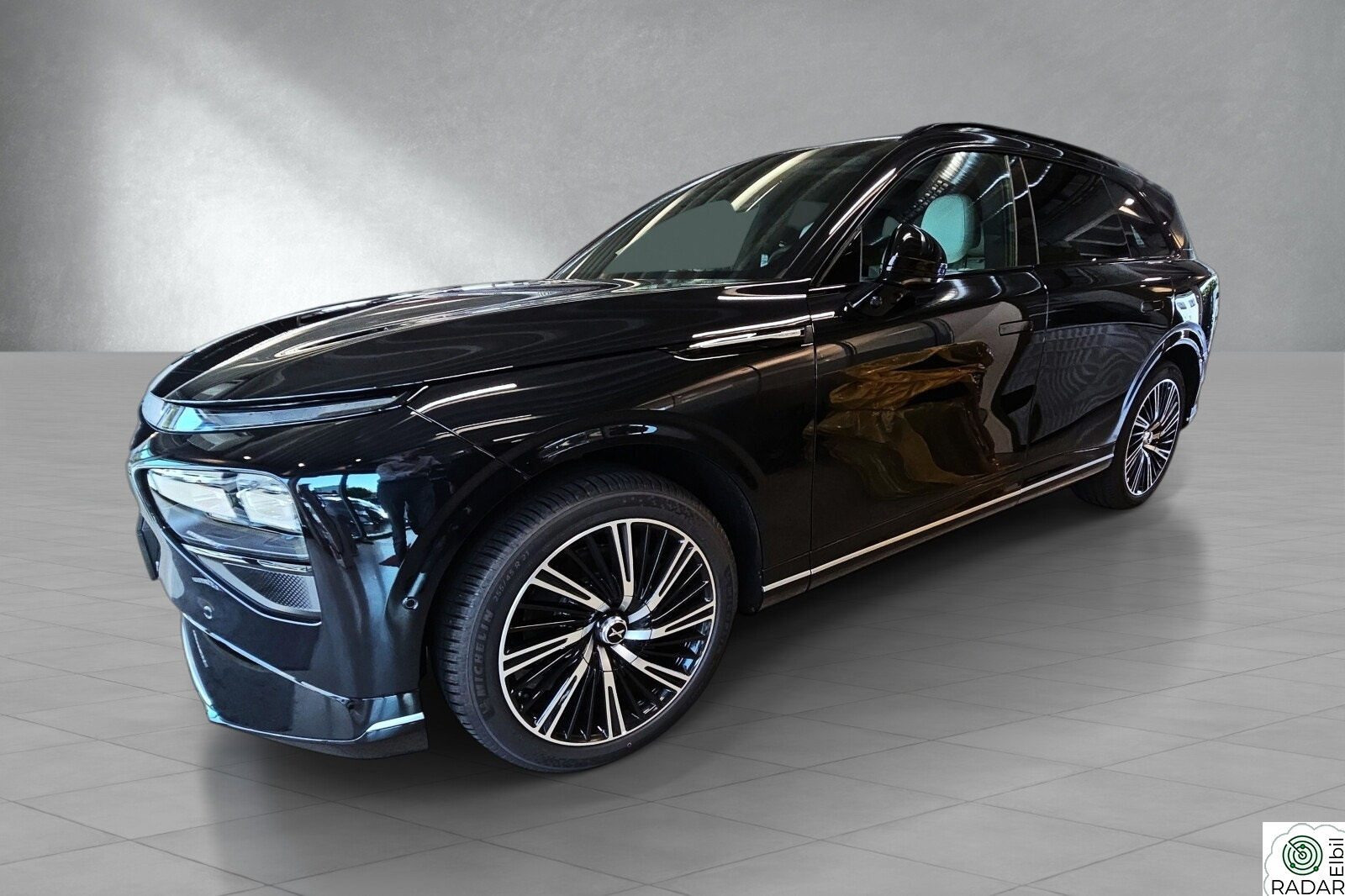 XPENG G9 LR 4WD Performance FACELIFT - PREMIUM PACK-KROK