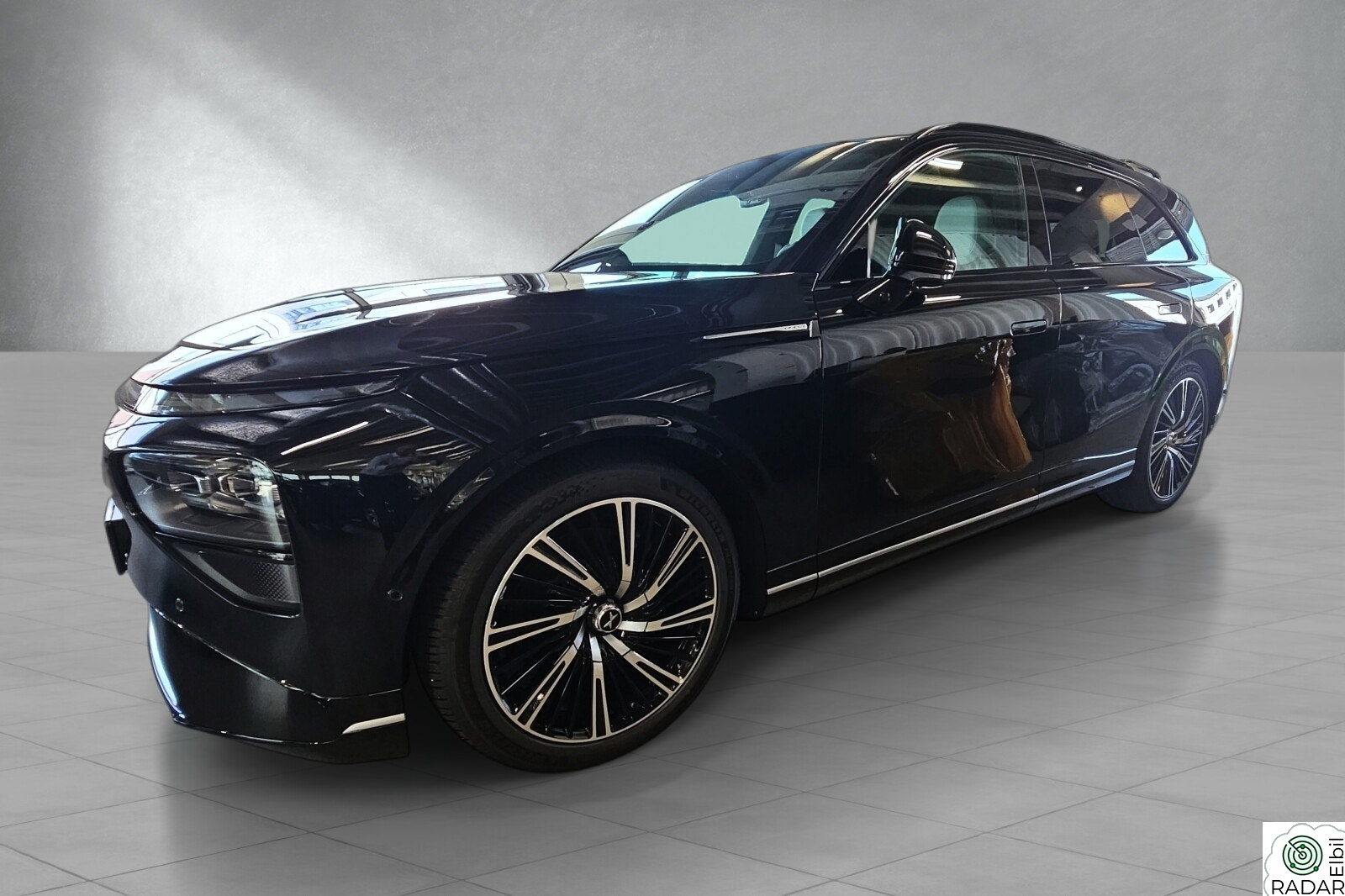 XPENG G9 LR 4WD Performance FACELIFT - PREMIUM PACK-KROK