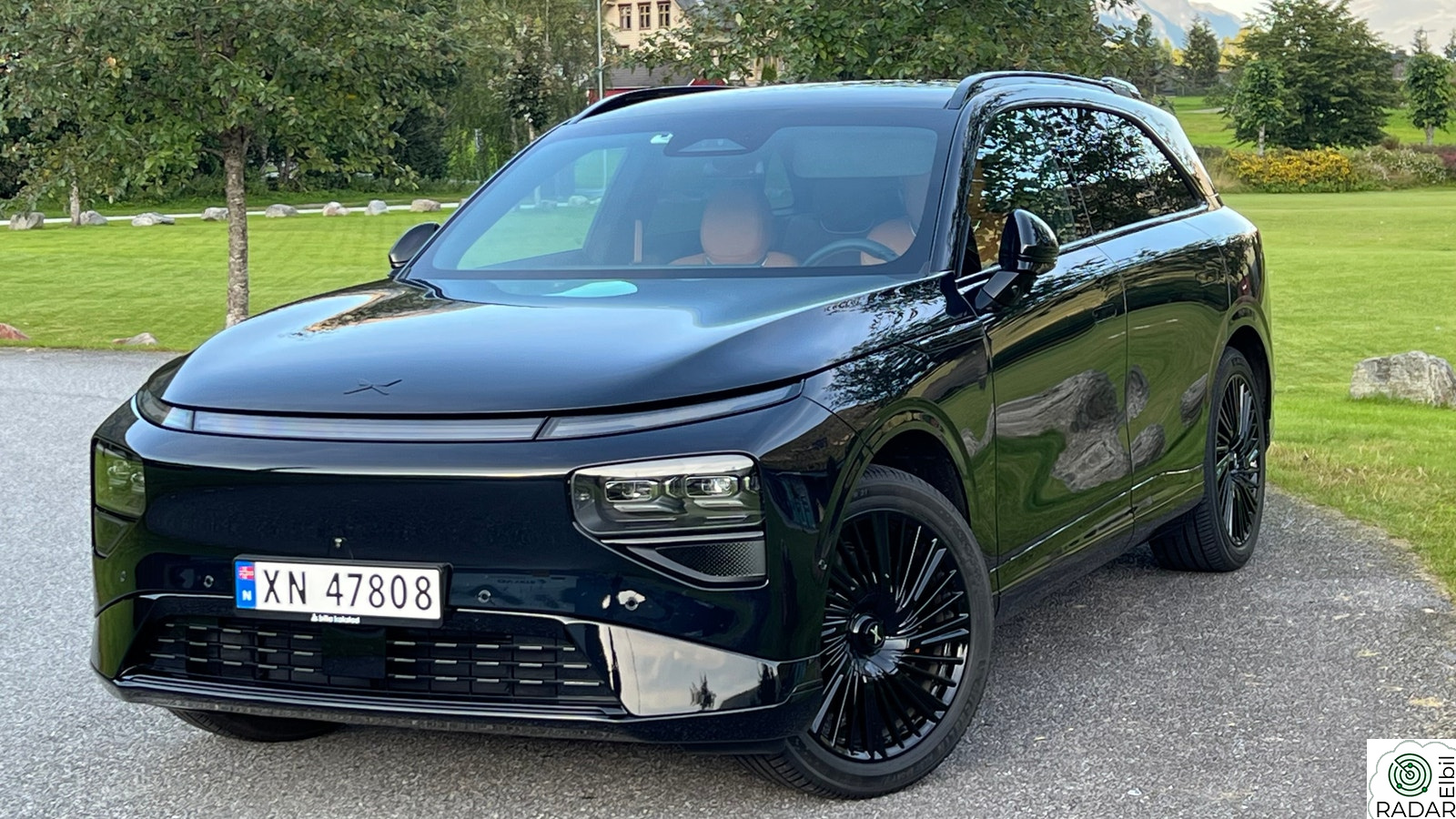 XPENG G9 4WD Performance /BLACK EDITION/KROK