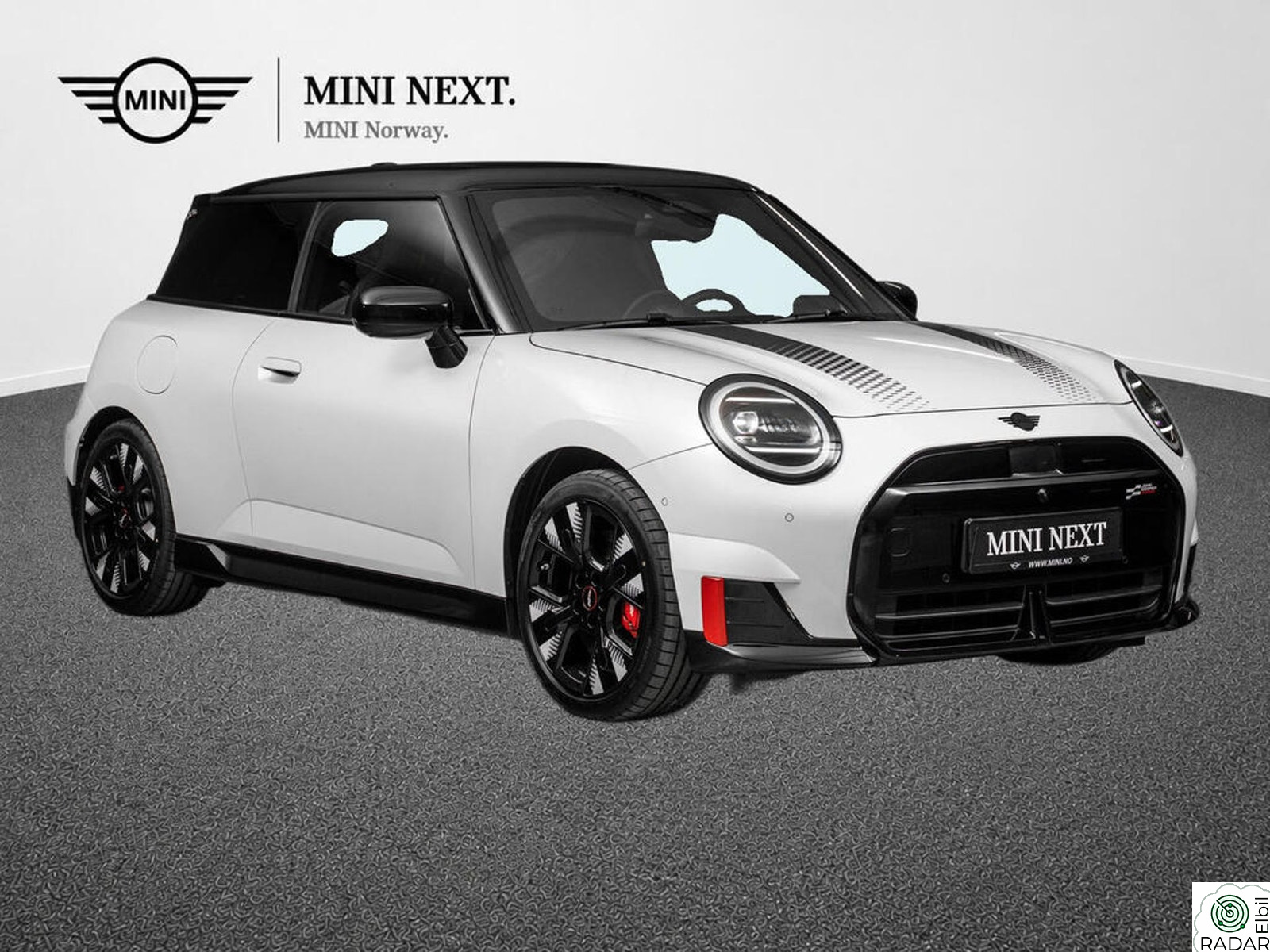 MINI JCW E JCW E Package XL, inkludert v.hjul.