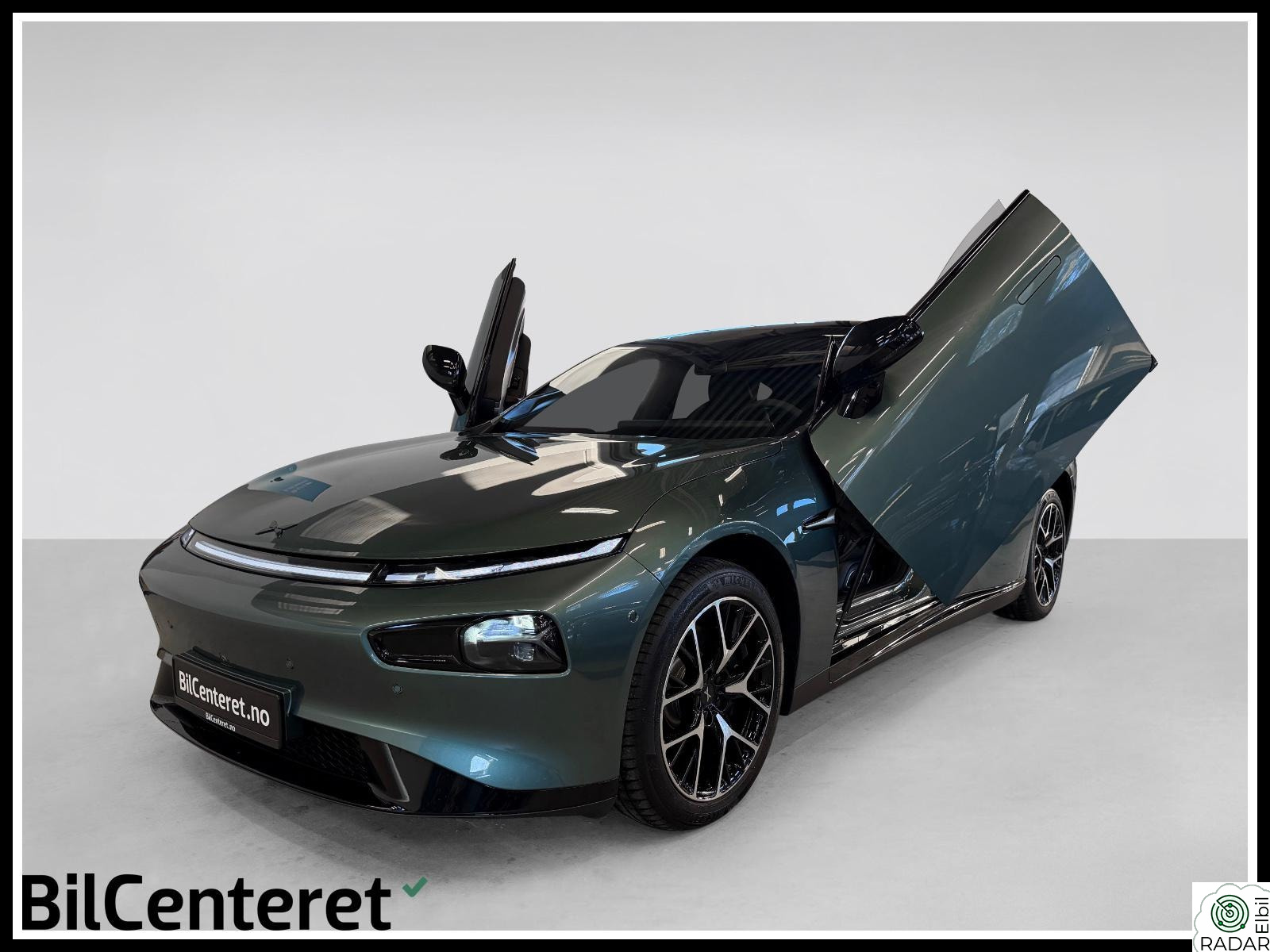 XPENG P7,P7i WING 4WD PERFORMANCE DYNAUDIO PANORAMA 360KAM SE DENNE