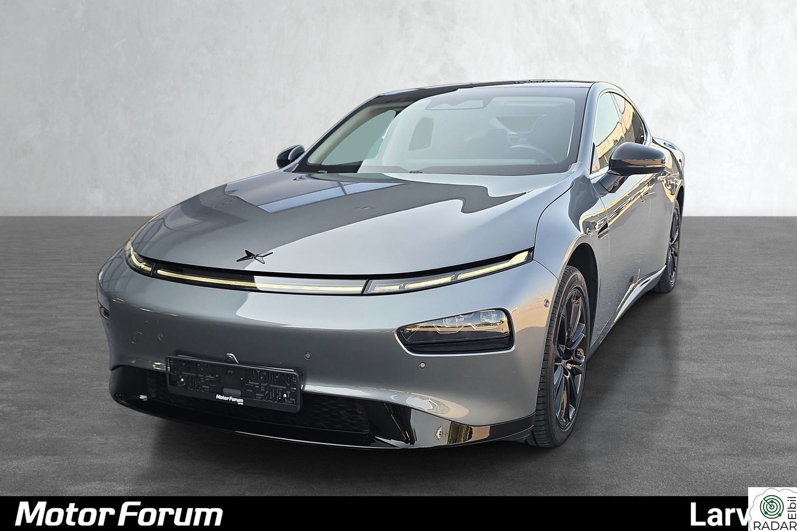 XPENG P7 AWD/PERFORMANCE/470KM/DYNAUDIO/XPILOT/360 KAMERA/SKINN