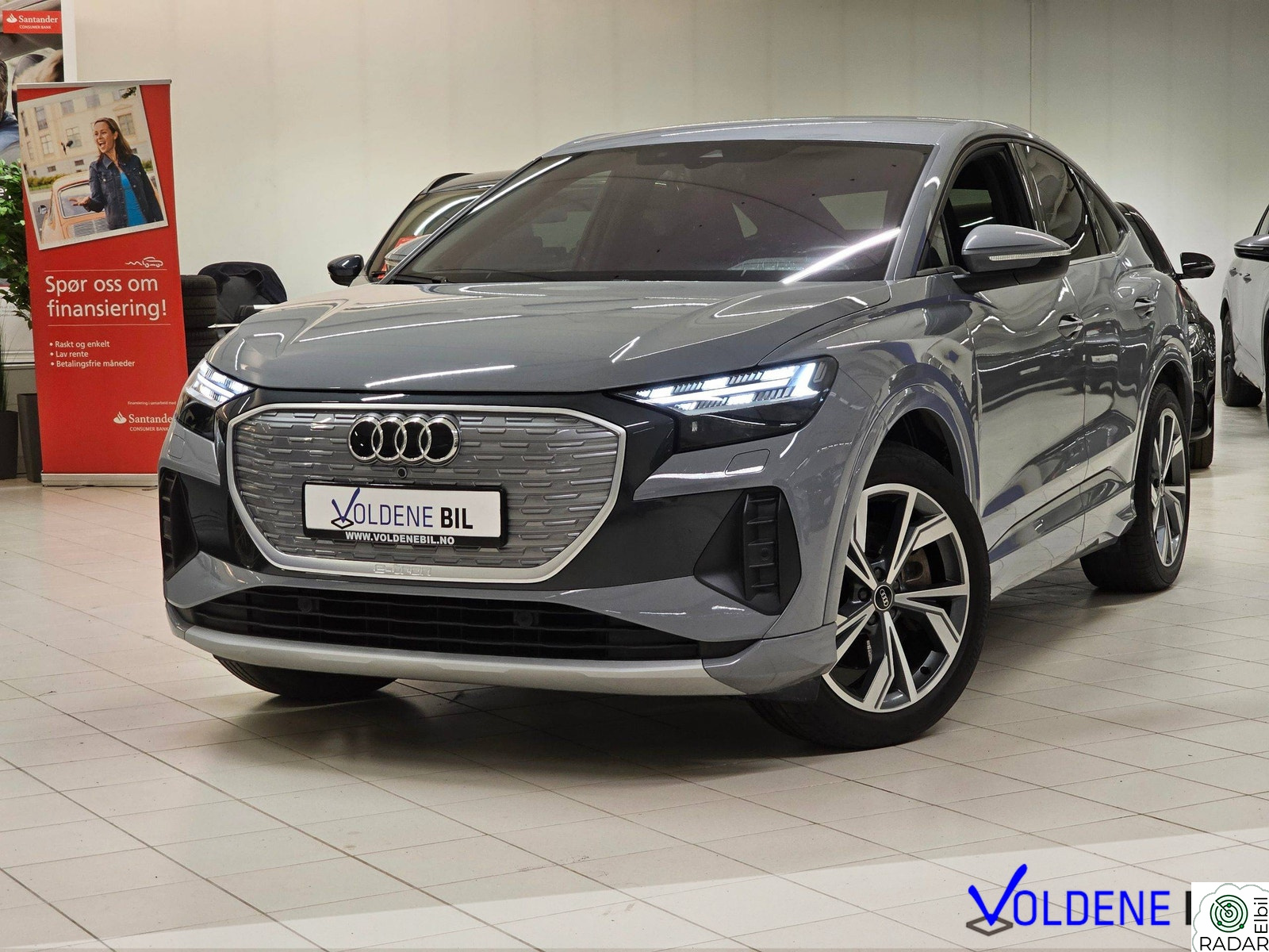 AUDI Q4 SPORTBACK 50 E TRON 50 Sportback - Matrix - Krok - Sonos - Kamera +++