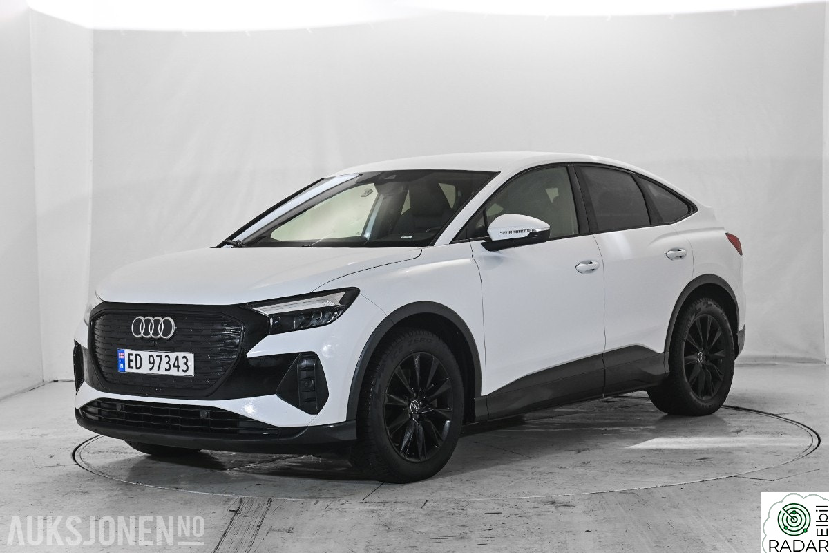 AUDI Q4 SPORTBACK 50 E TRON SPORTBACK 50 QUATTRO AUT S-LINE ACC LED KAMERA VARMEPUM