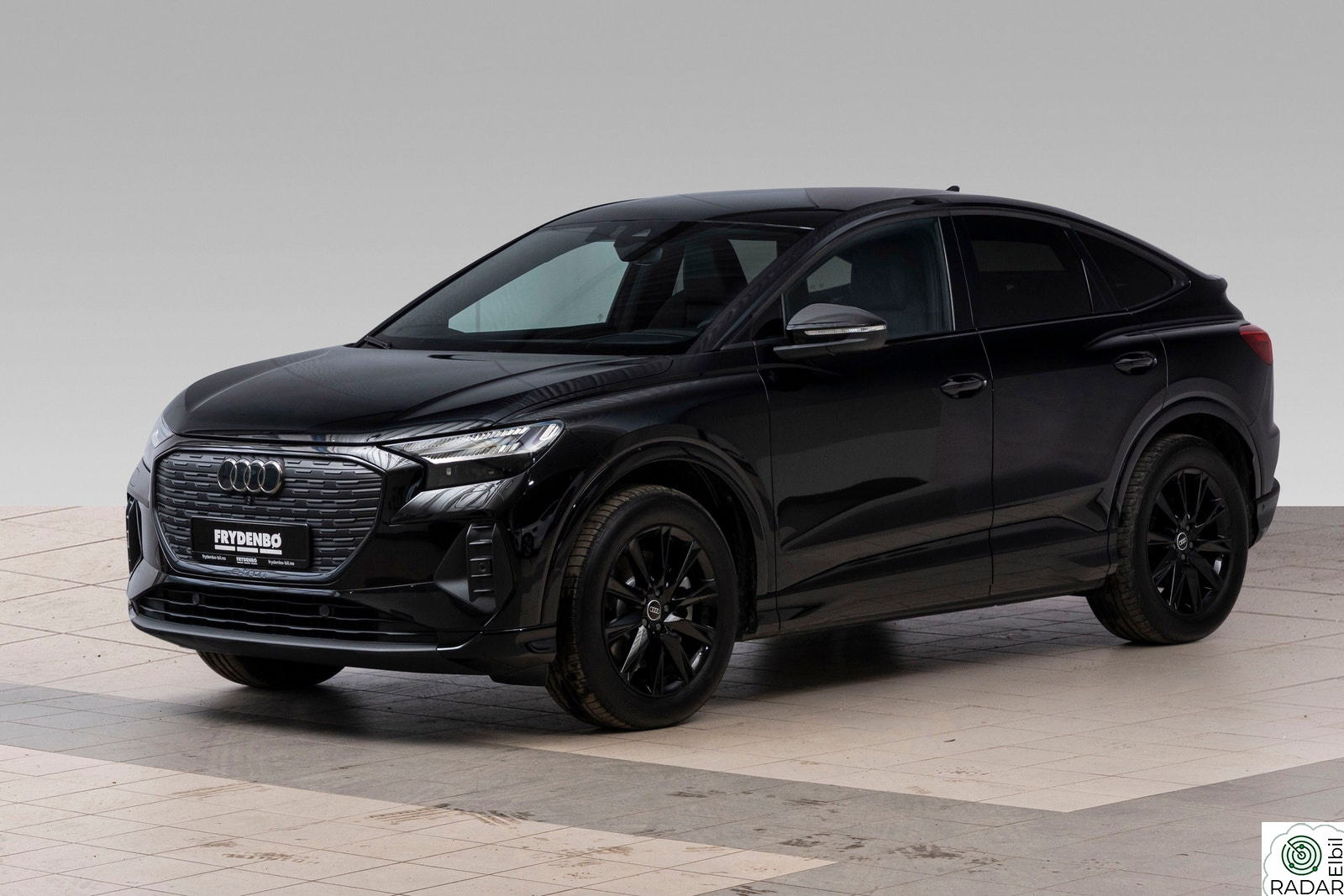 AUDI Q4 Sportback 55 e-tron 55 Sportback quattro S Line Pro (K)