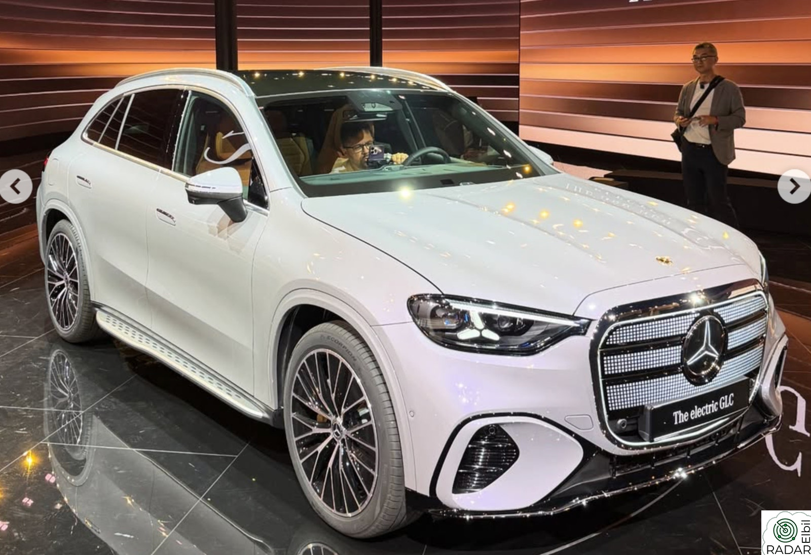 MERCEDES-BENZ GLC 400 4MATIC with EQ Te Electric AMG line "alt utstyr"!!