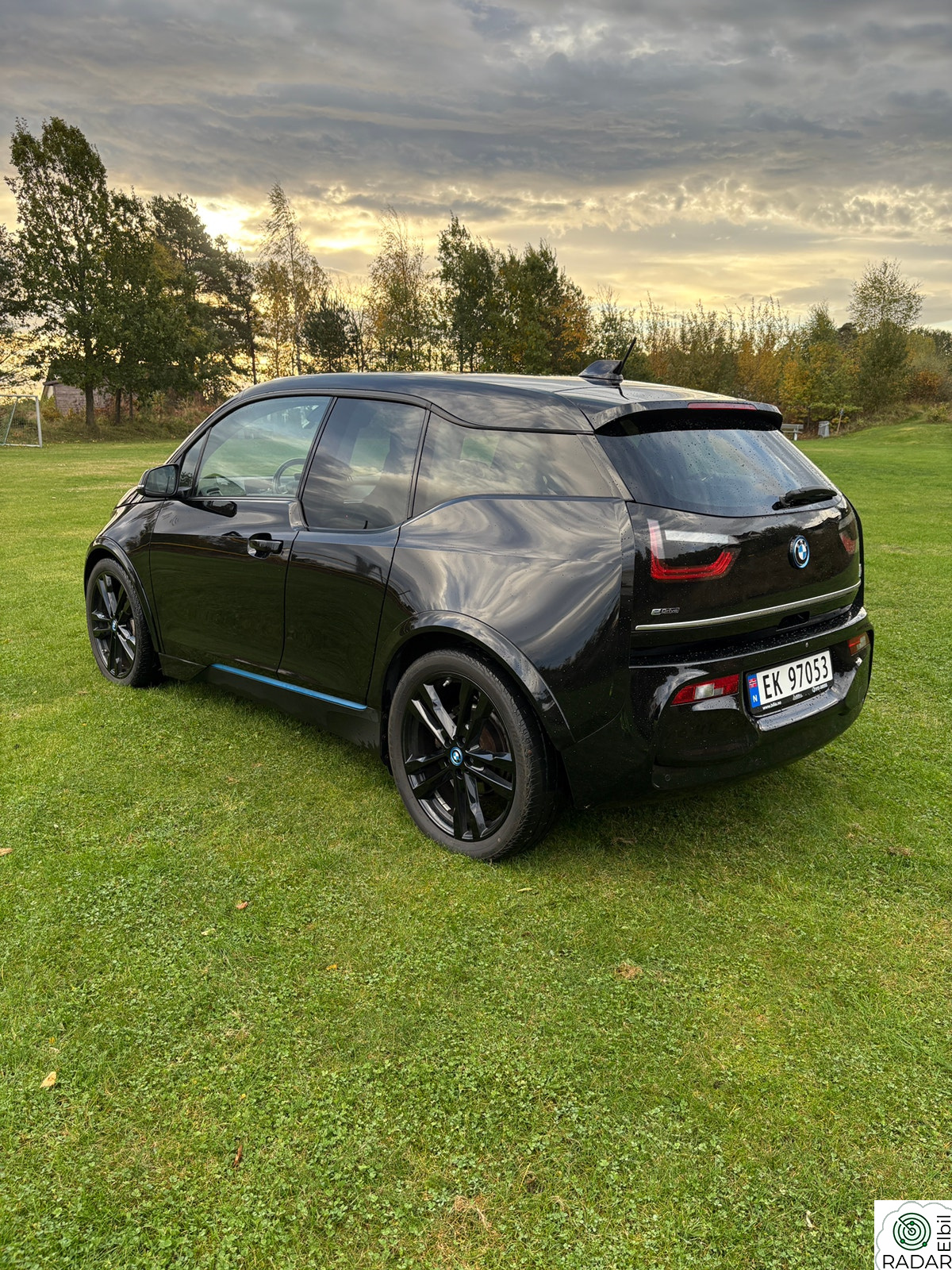 BMW I i3s S 184hk FullyCharged LAVkm ACC keyless soltak s+v dekk