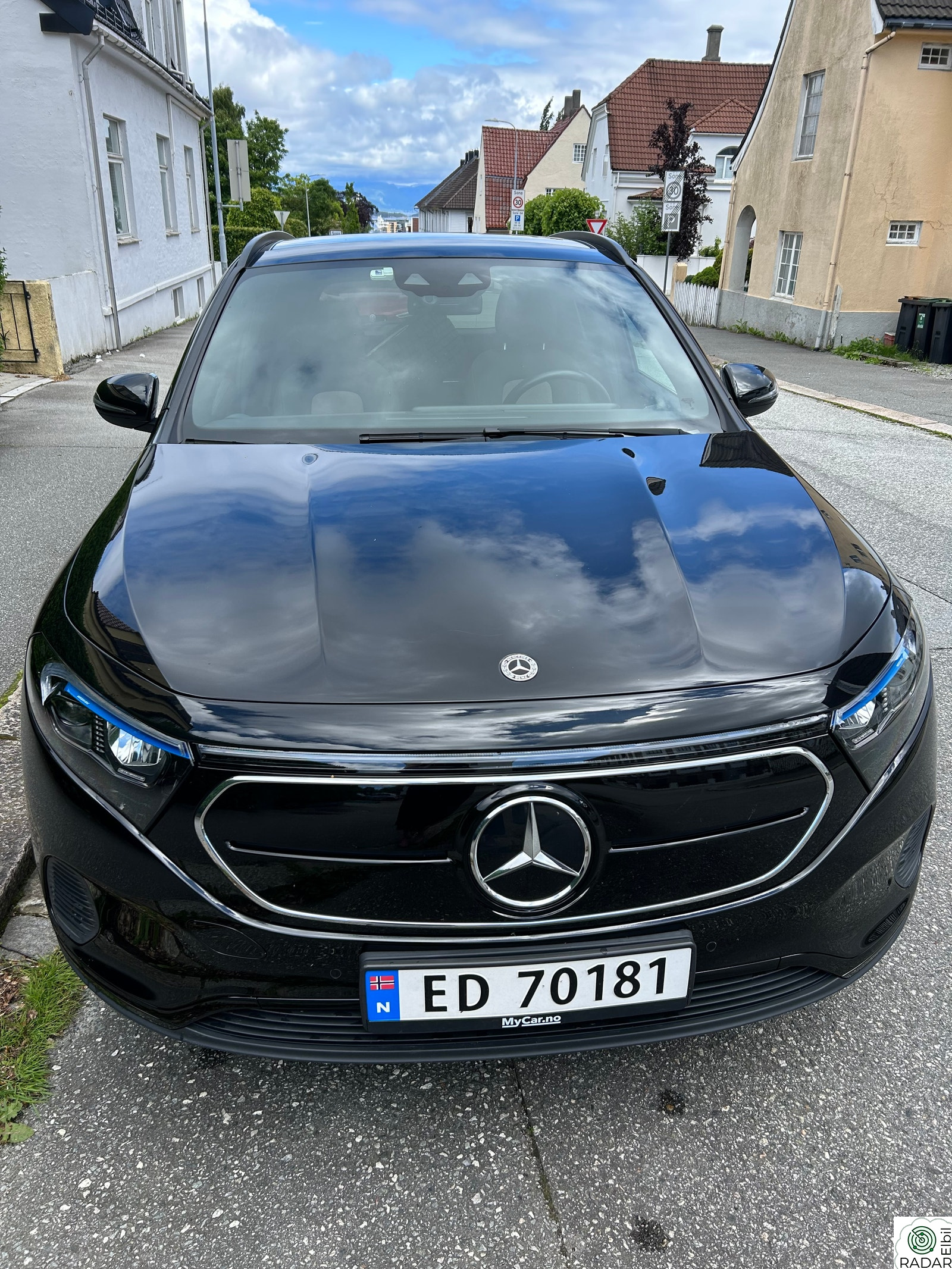 MERCEDES-BENZ EQA 250 250