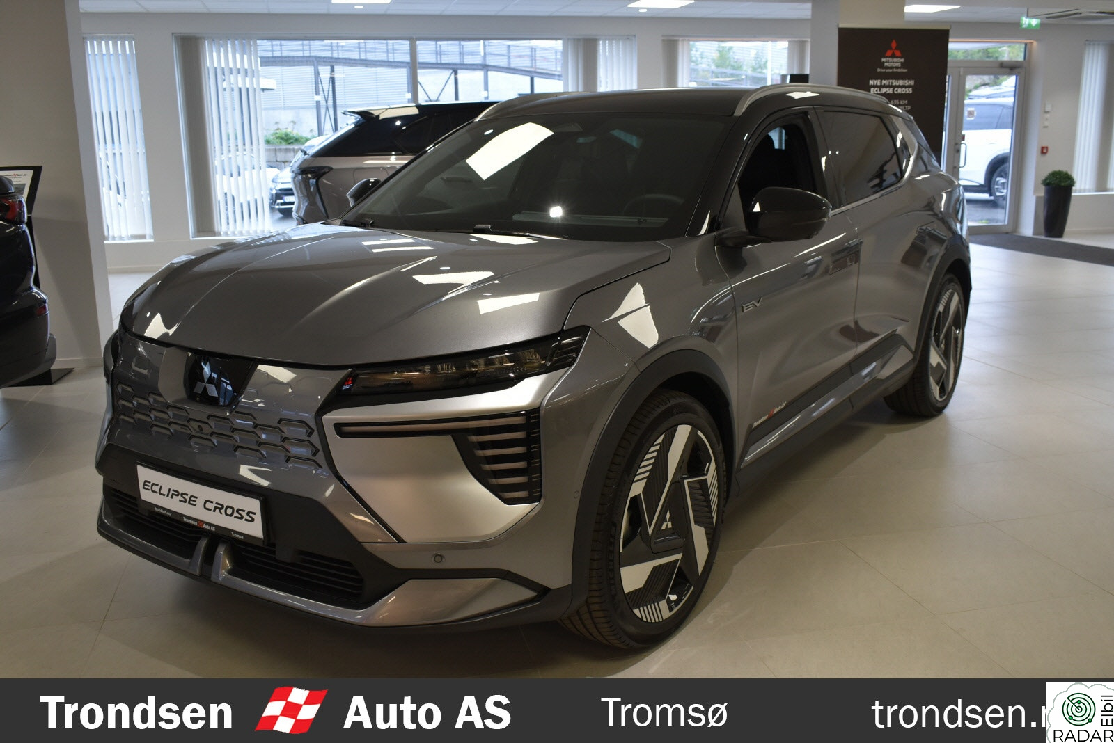 MITSUBISHI ECLIPSE CROSS Instyle , 8 års garanti, vinterhjul og metallic inkl