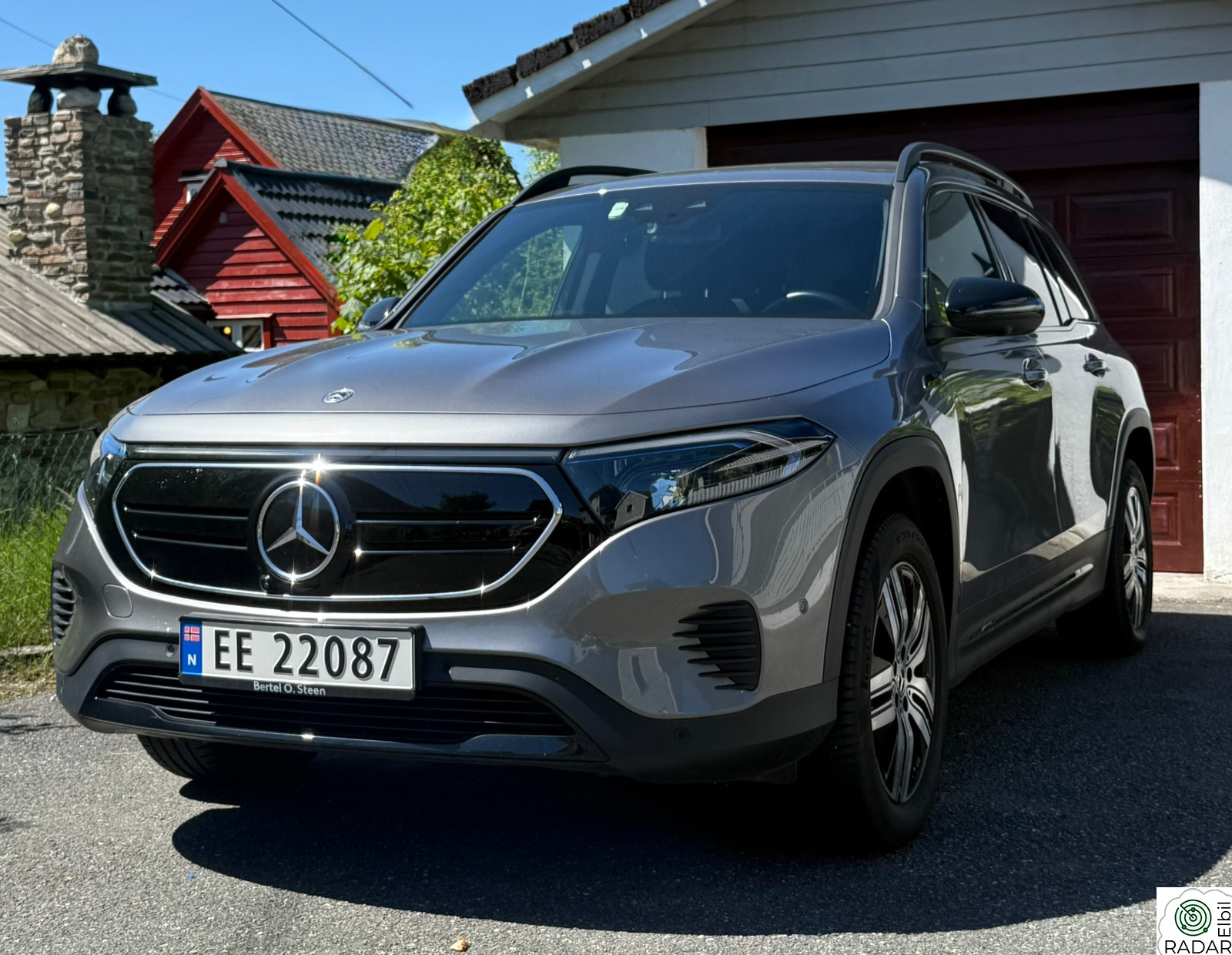 MERCEDES-BENZ EQB 300 4MATIC 300 4MATIC